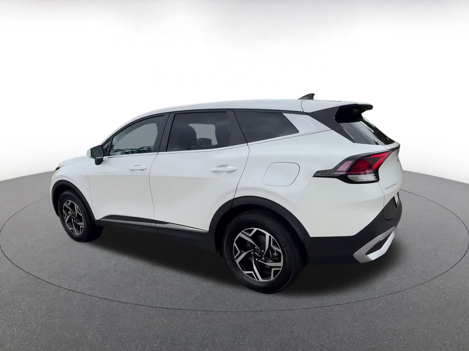 Thumbnail: 2024 Kia Sportage - 10