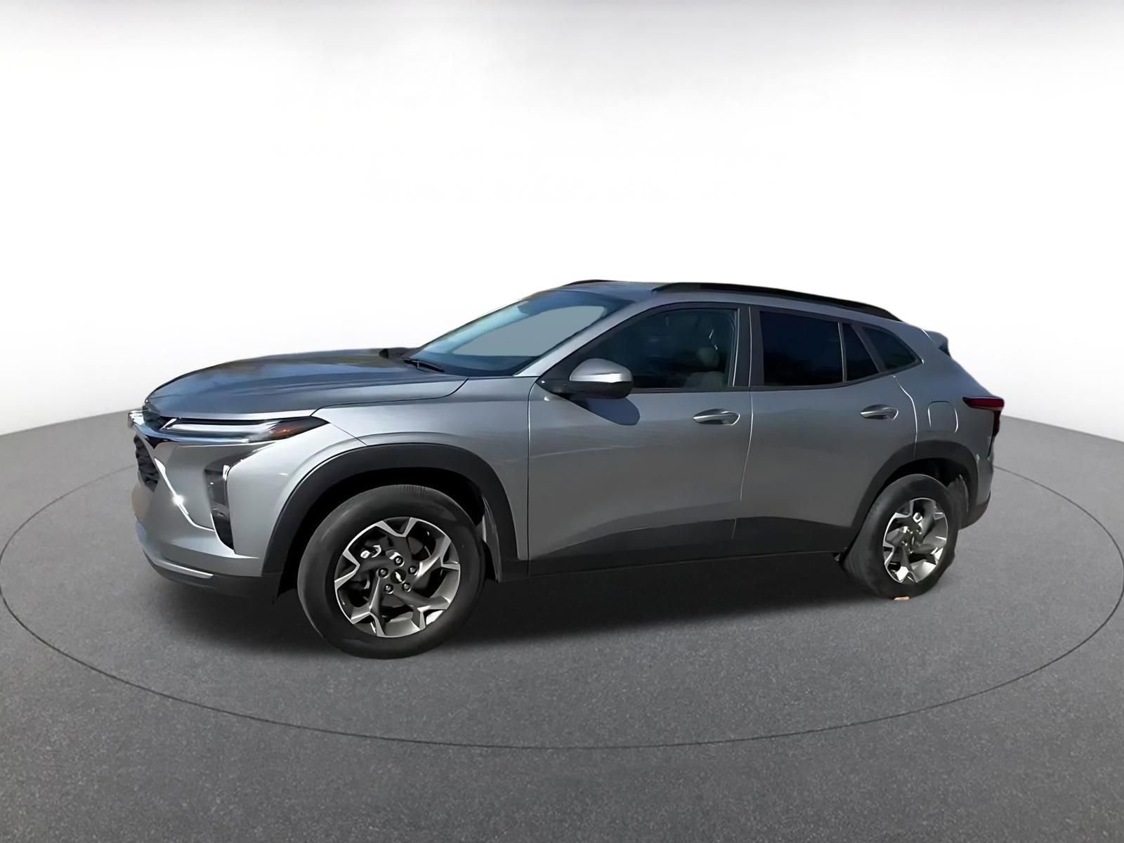 Thumbnail: 2025 Chevrolet Trax - 8