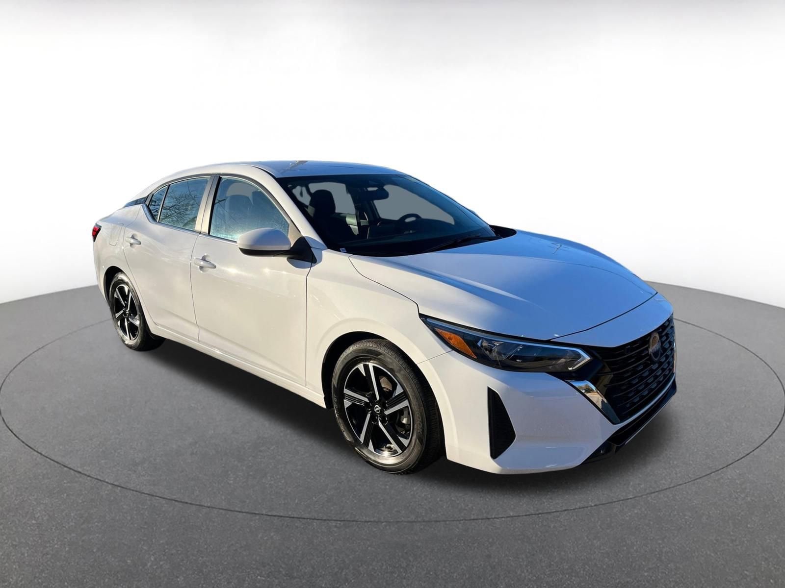 Thumbnail: 2025 Nissan Sentra - 1