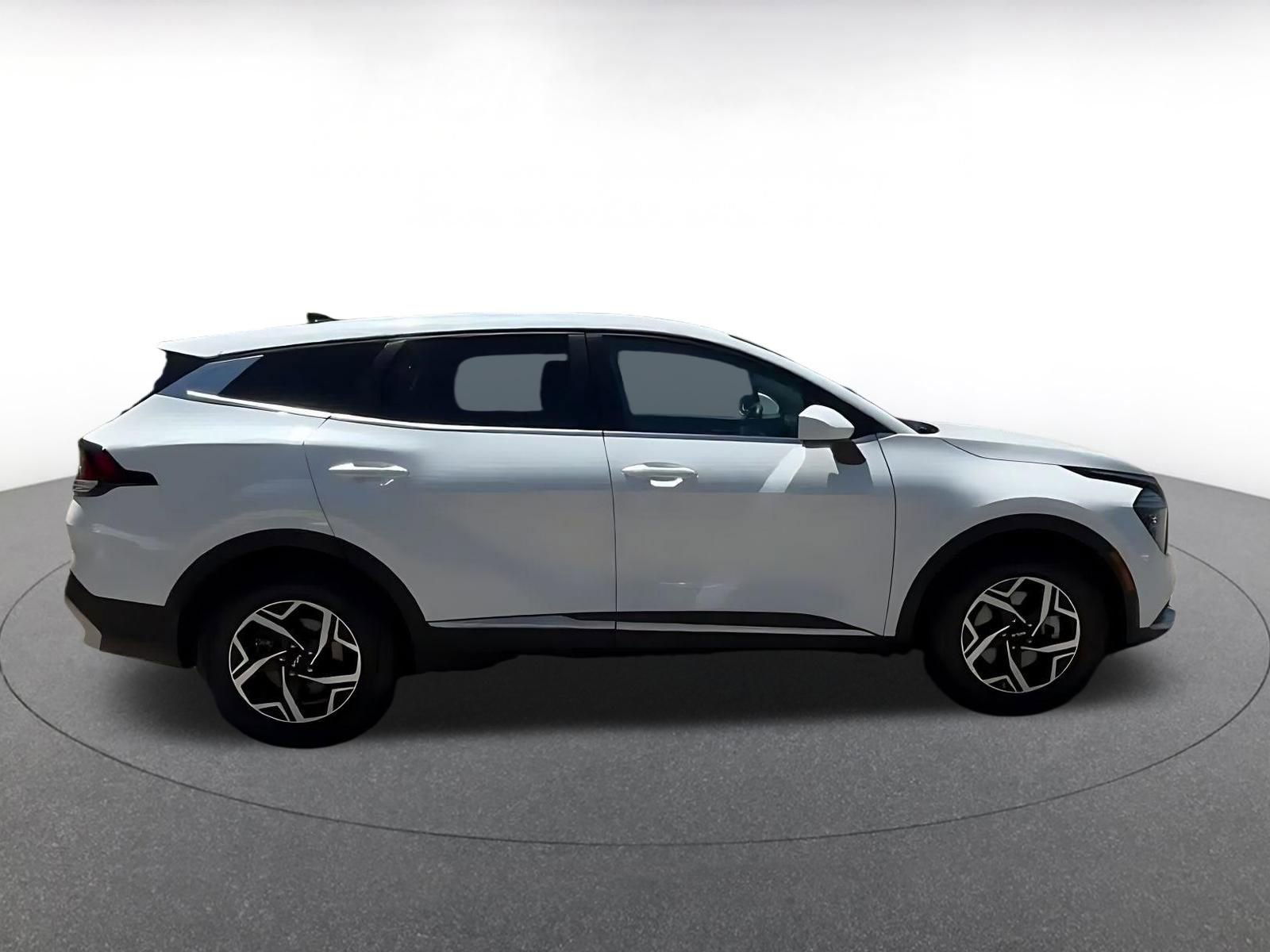 Thumbnail: 2025 Kia Sportage - 16