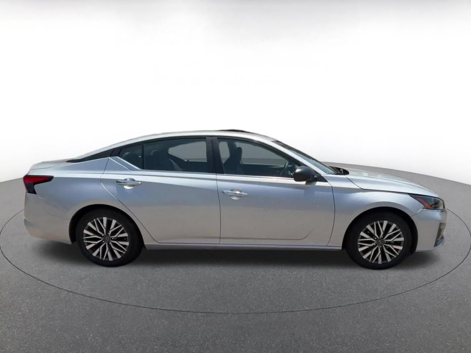 Thumbnail: 2025 Nissan Altima - 15