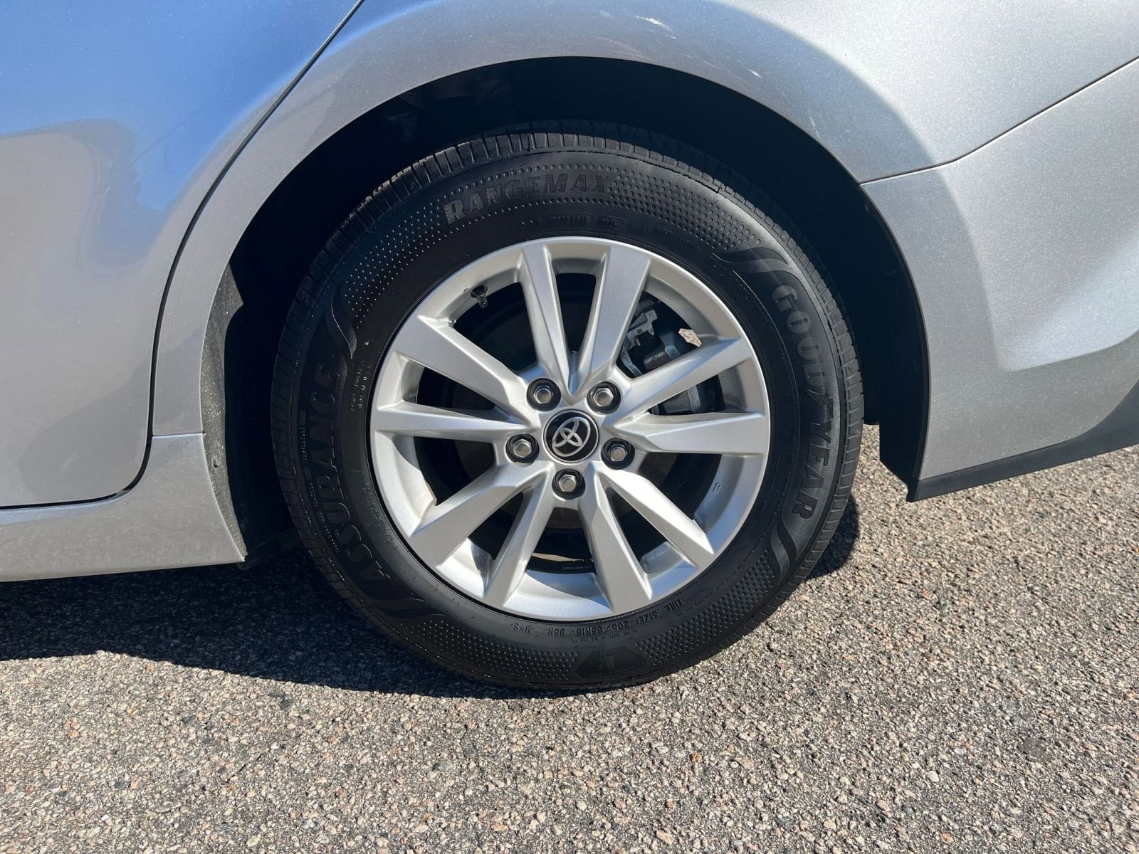 Thumbnail: 2025 Toyota Camry - 24