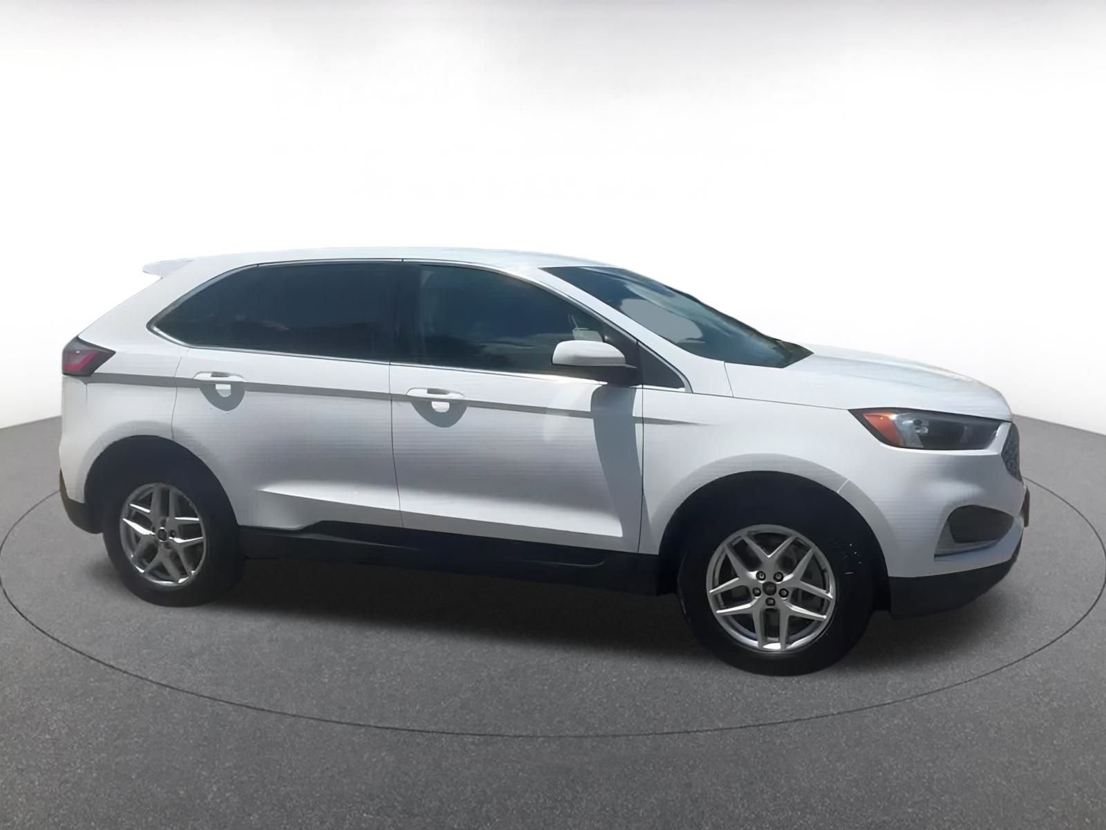 Thumbnail: 2024 Ford Edge - 16