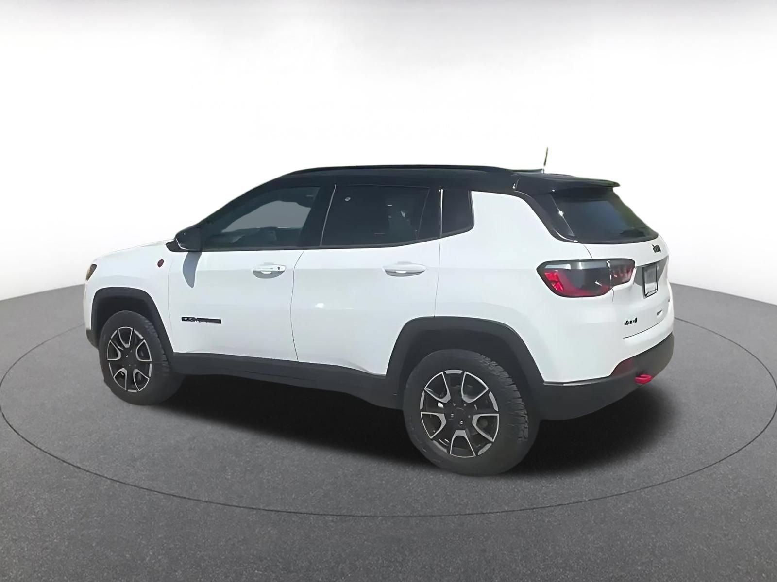 Thumbnail: 2025 Jeep Compass - 8