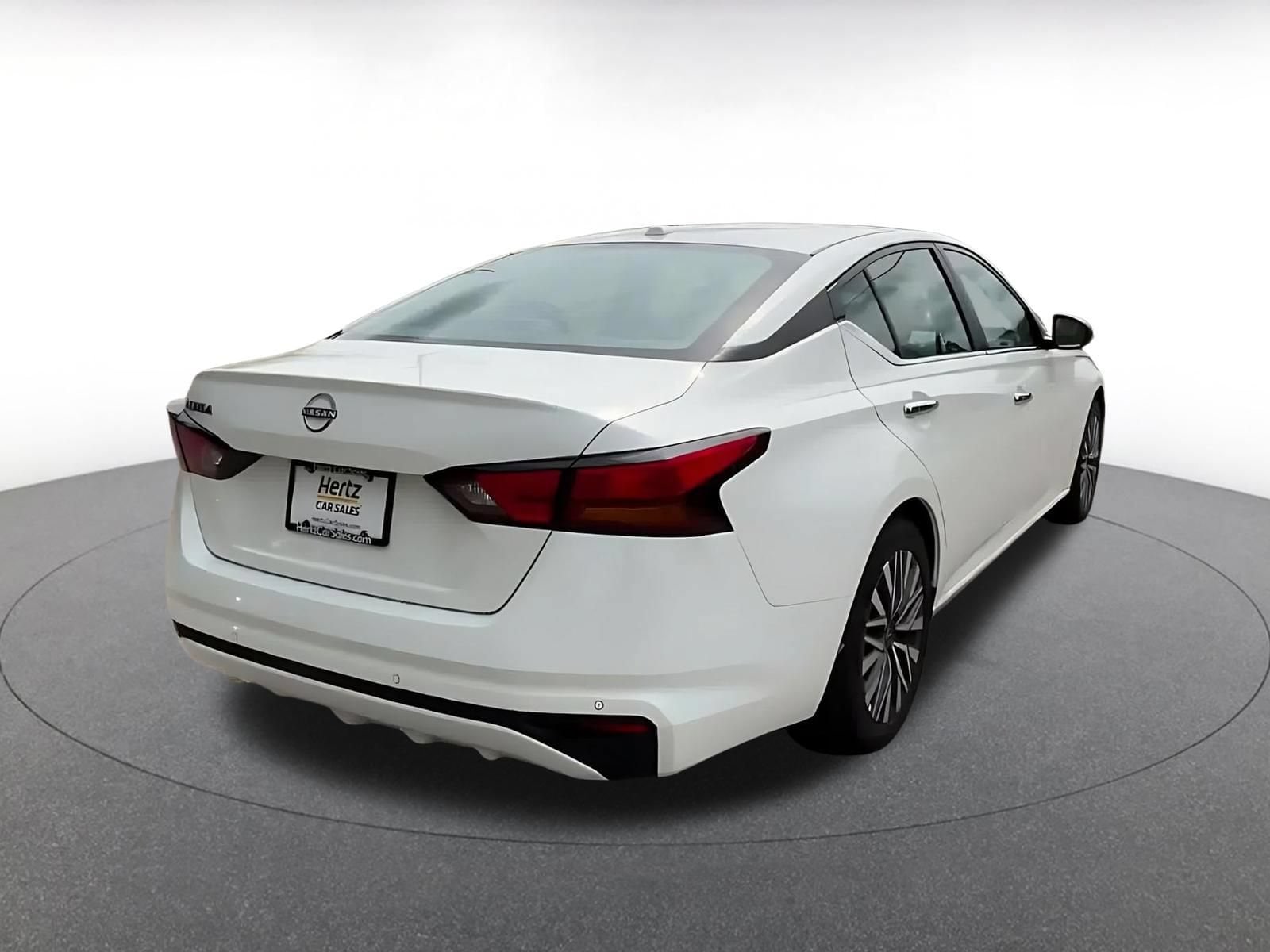 Thumbnail: 2025 Nissan Altima - 12