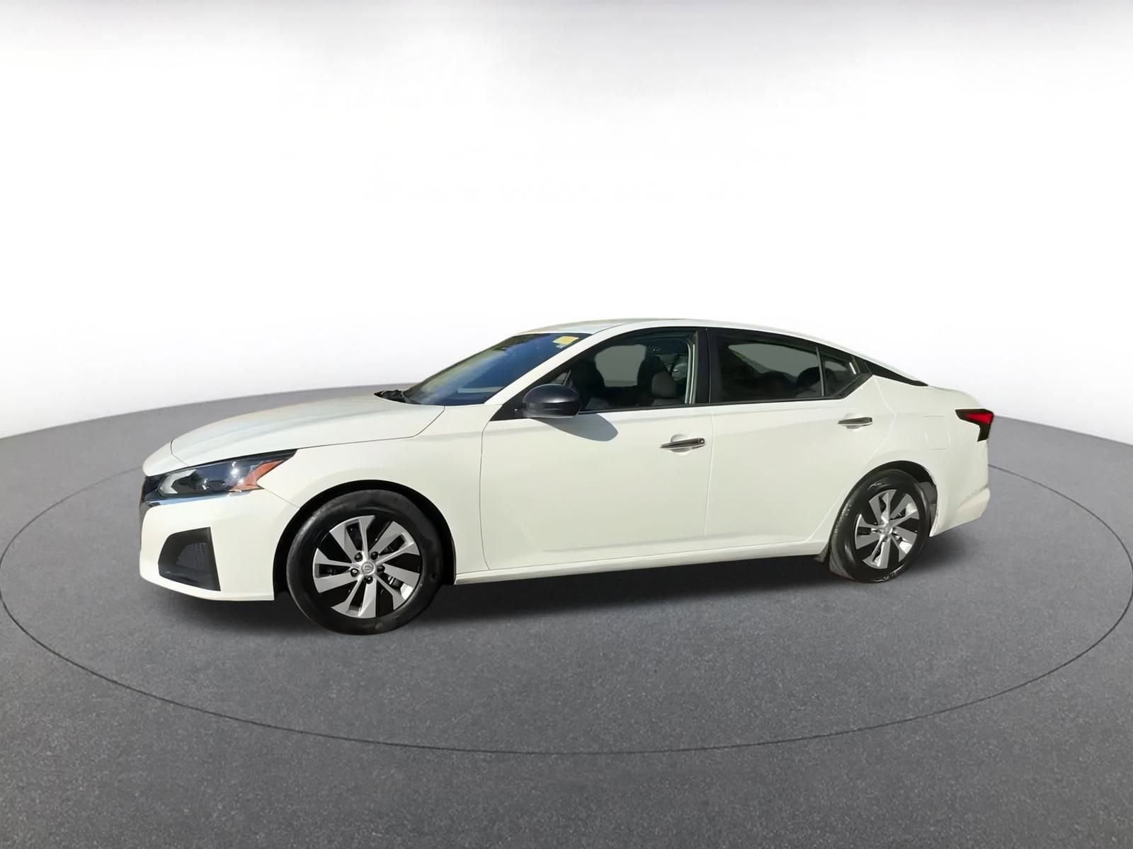 Thumbnail: 2024 Nissan Altima - 8
