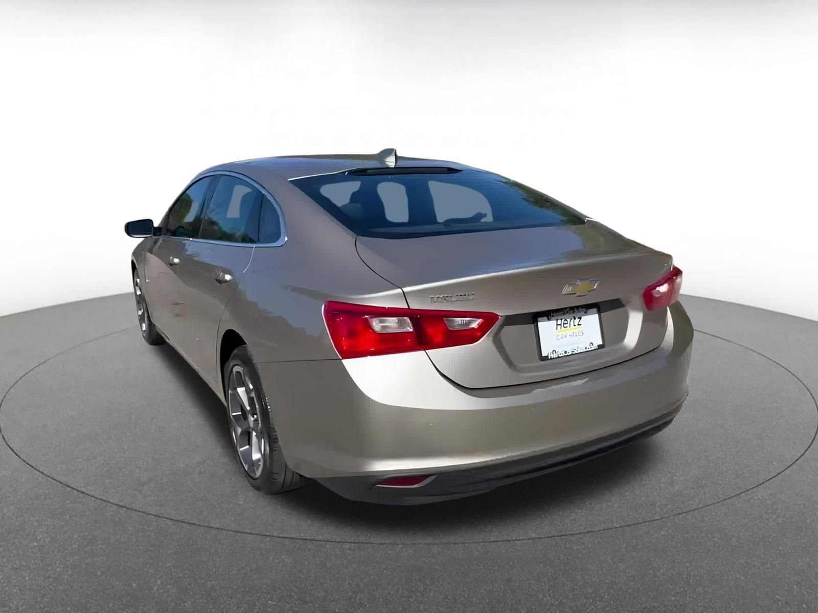 Thumbnail: 2023 Chevrolet Malibu - 11