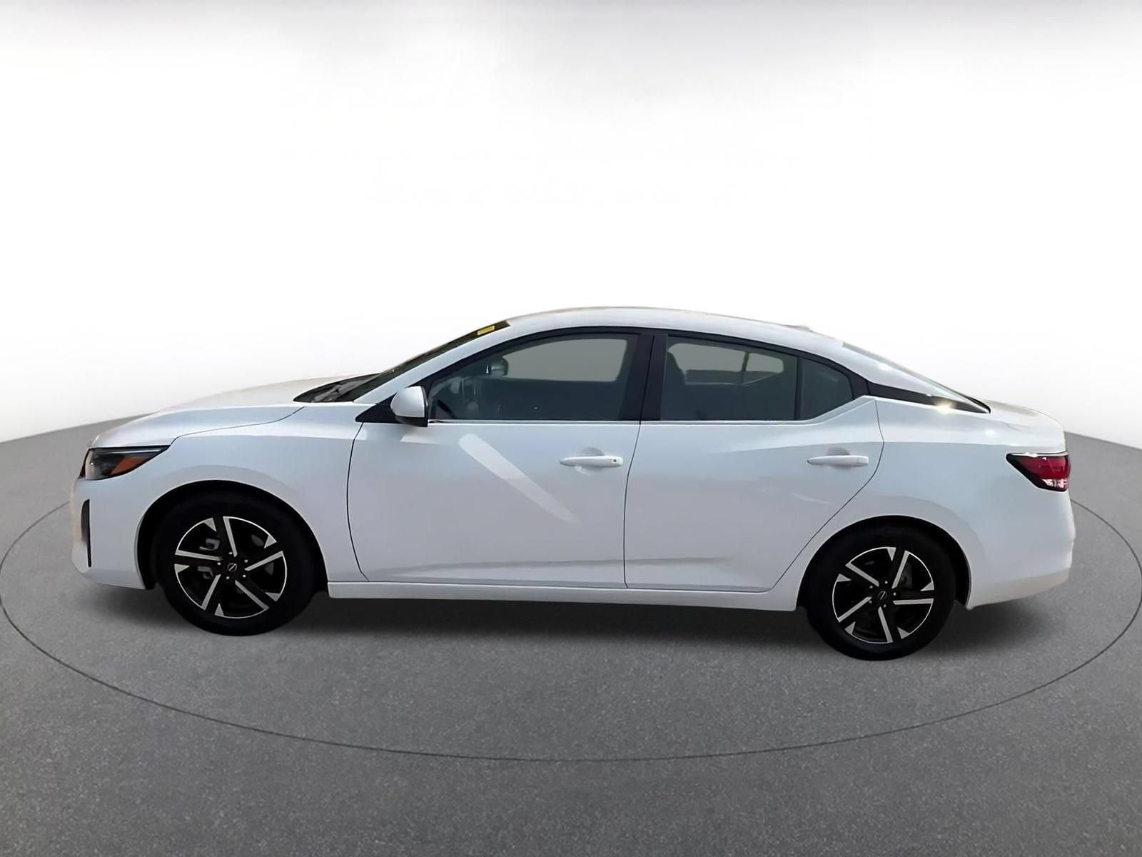 Thumbnail: 2025 Nissan Sentra - 8