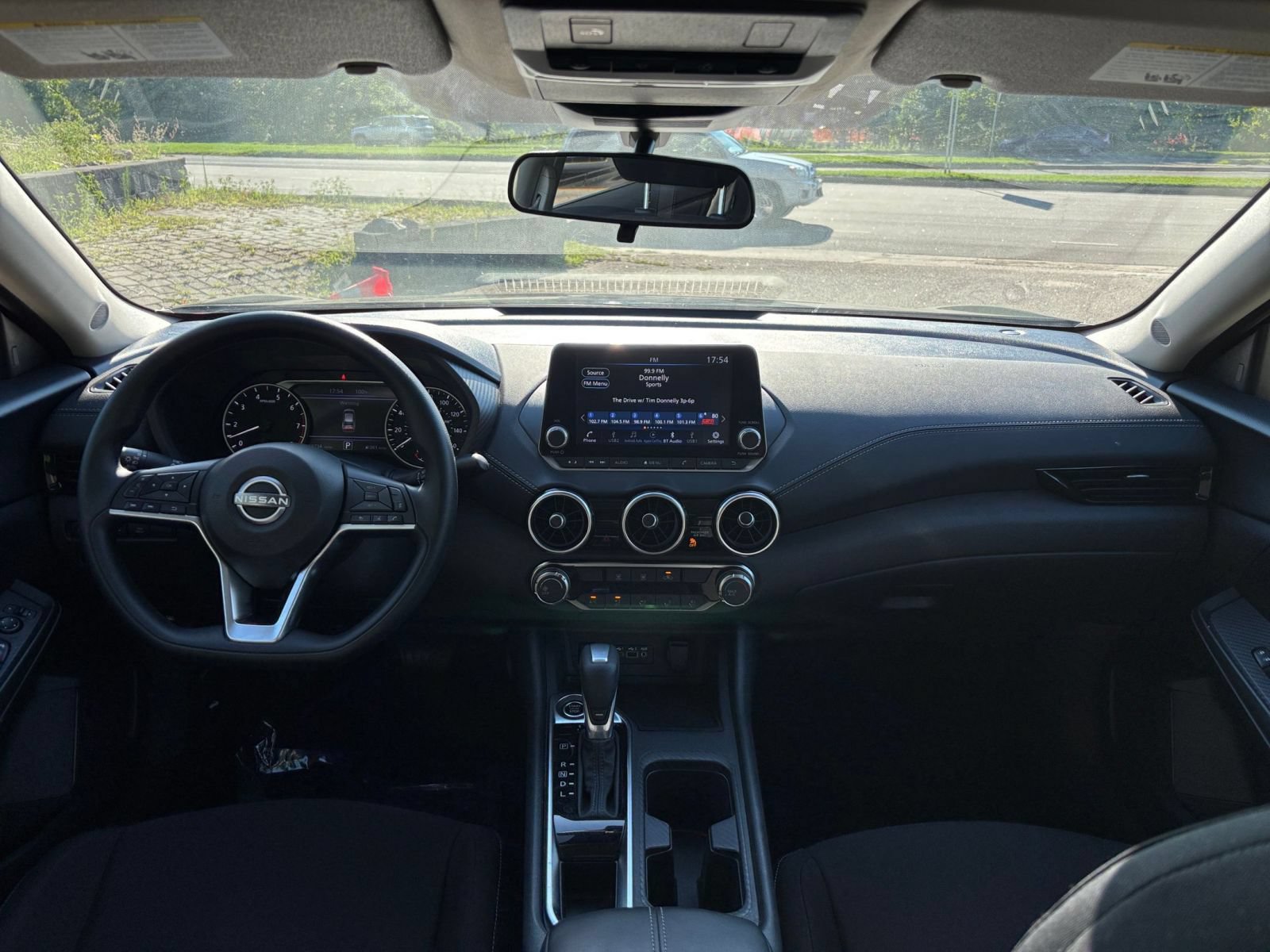 Thumbnail: 2025 Nissan Sentra - 29