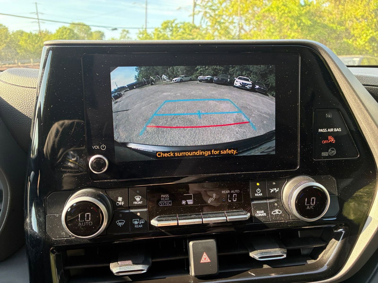 Thumbnail: 2025 Toyota Highlander - 24