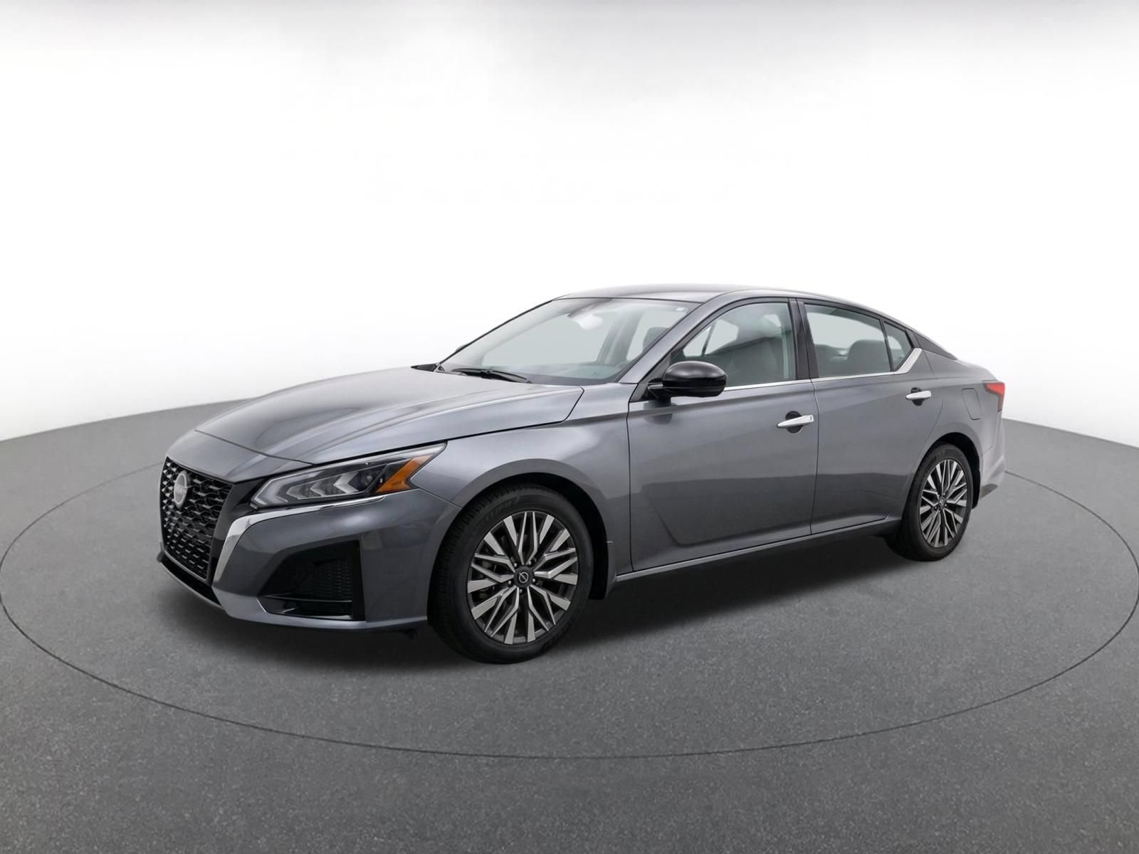 Thumbnail: 2025 Nissan Altima - 3