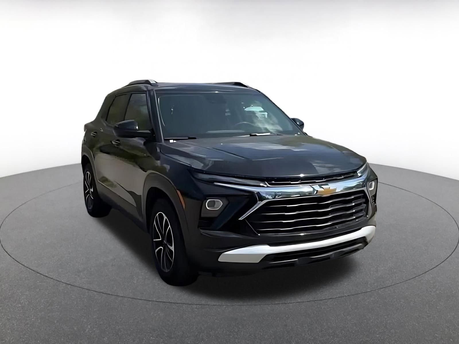 Thumbnail: 2025 Chevrolet TrailBlazer - 3