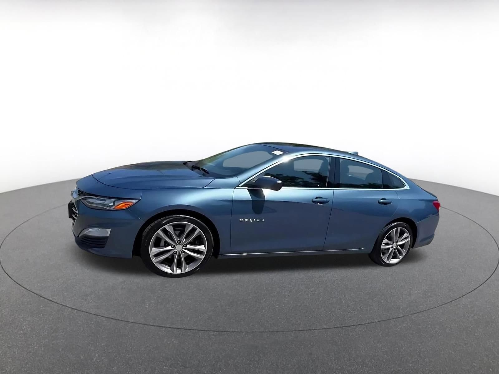 Thumbnail: 2024 Chevrolet Malibu - 8