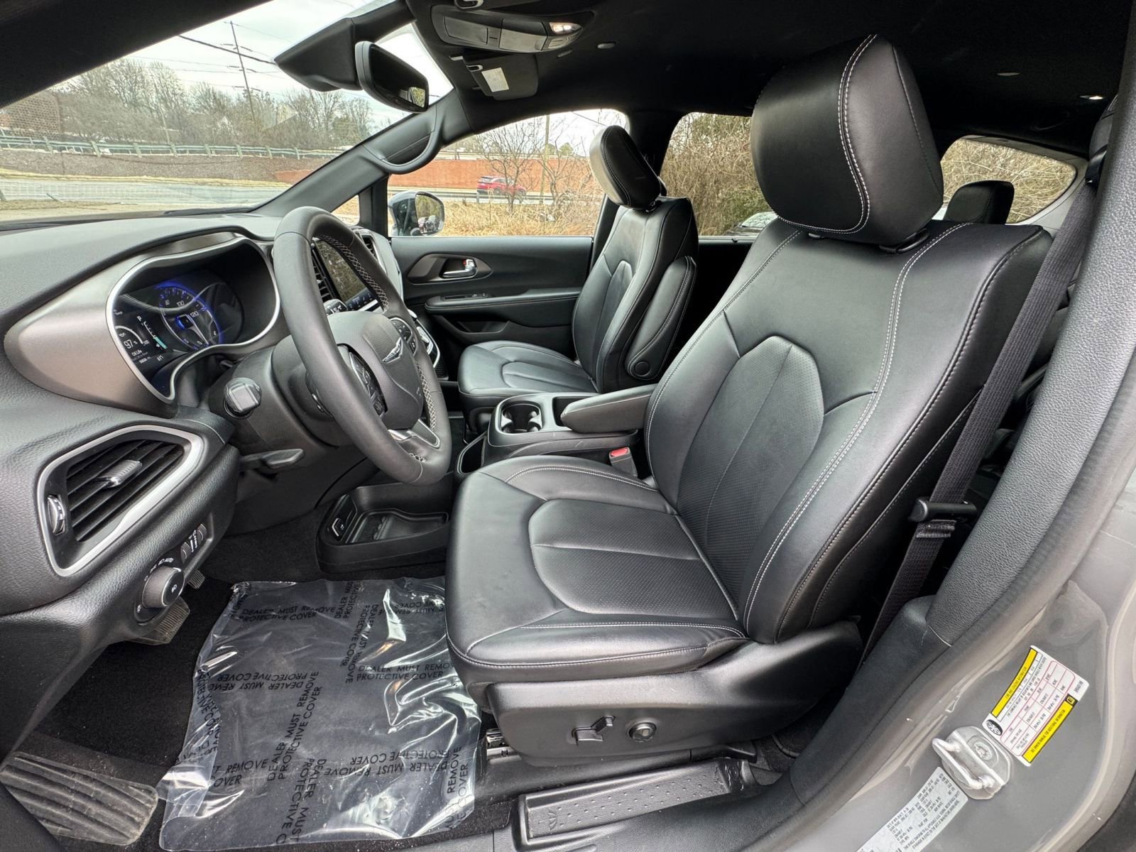 Thumbnail: 2025 Chrysler Pacifica - 34