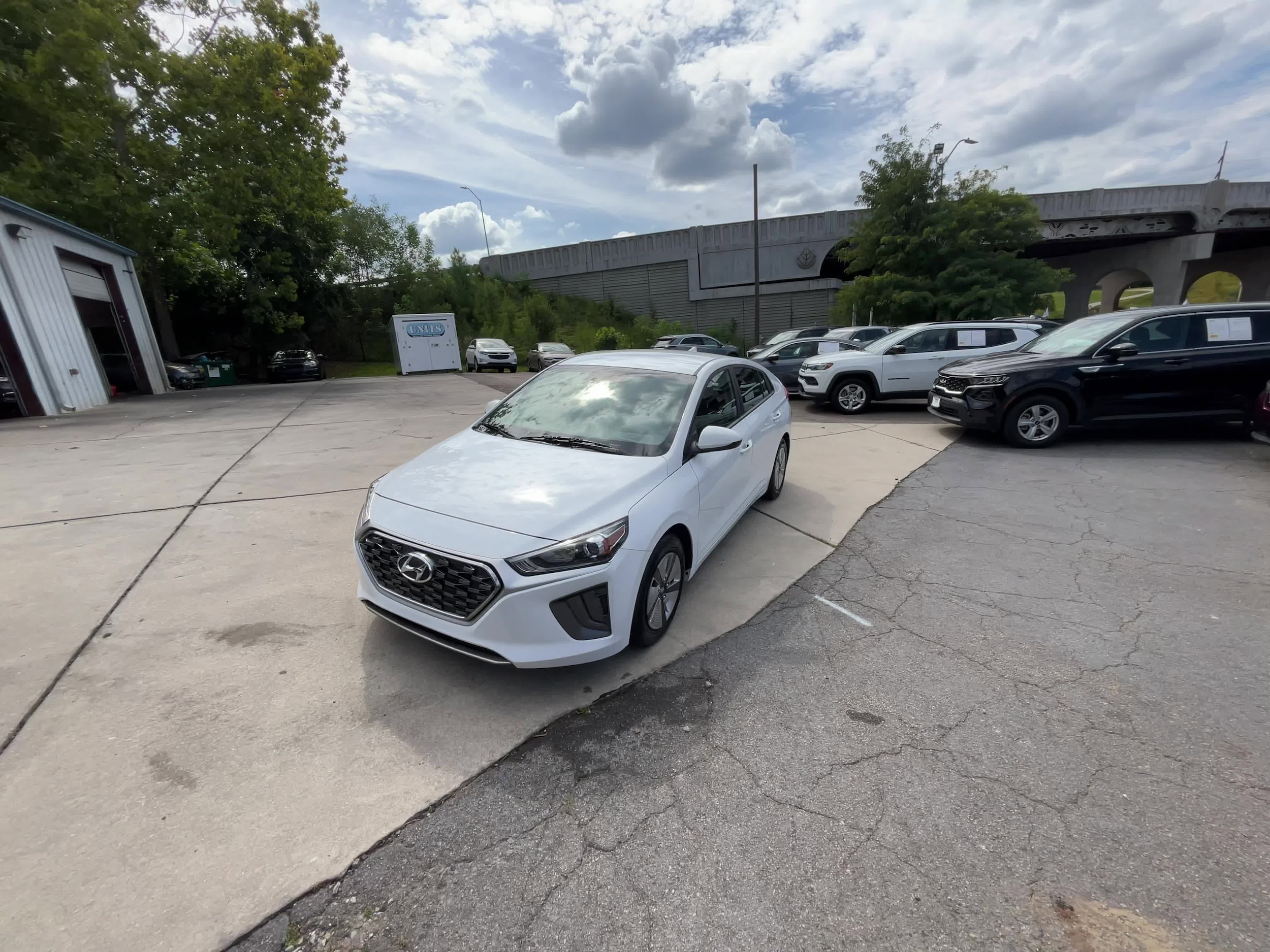 2022 Hyundai Ioniq Blue 8