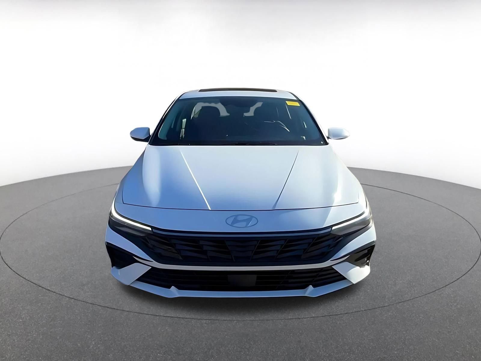 Thumbnail: 2025 Hyundai Elantra - 4