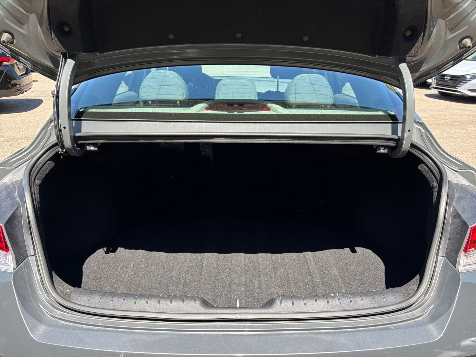 Thumbnail: 2025 Hyundai Elantra - 31