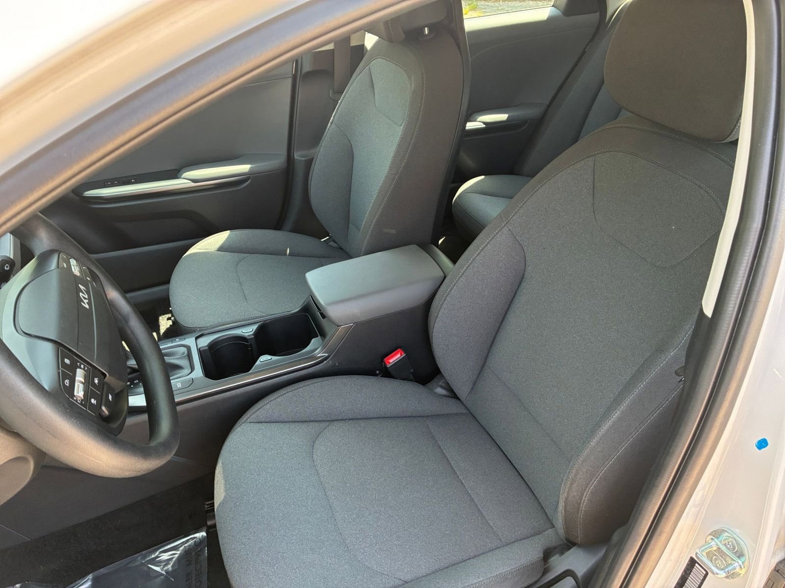 Thumbnail: 2025 Kia K4 - 35