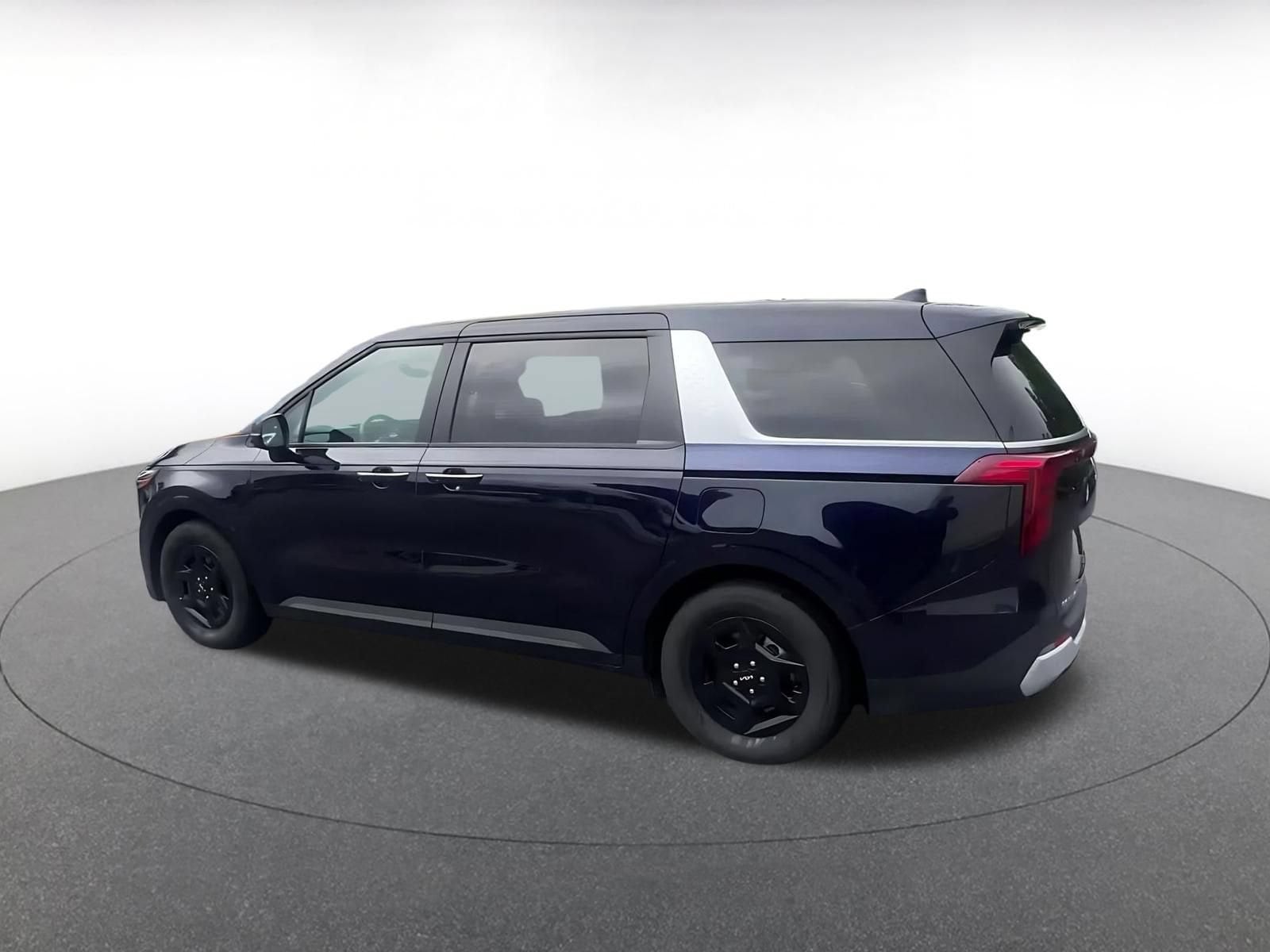 Thumbnail: 2026 Kia Carnival - 10