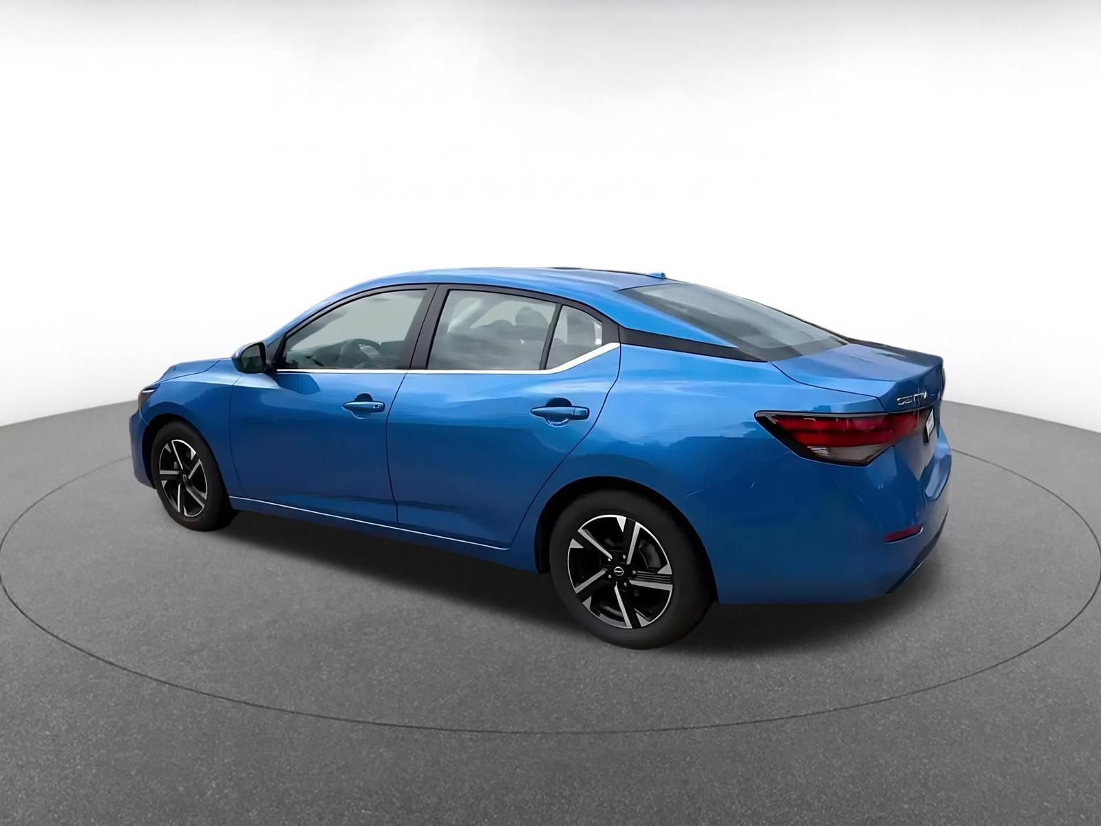 Thumbnail: 2025 Nissan Sentra - 8