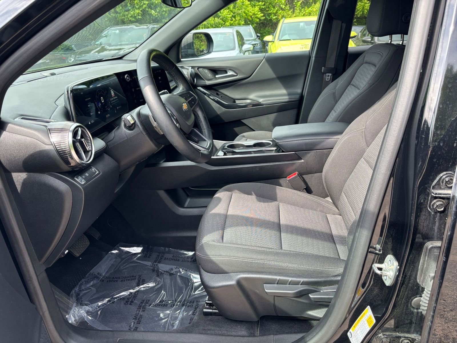 Thumbnail: 2025 Chevrolet Equinox - 25
