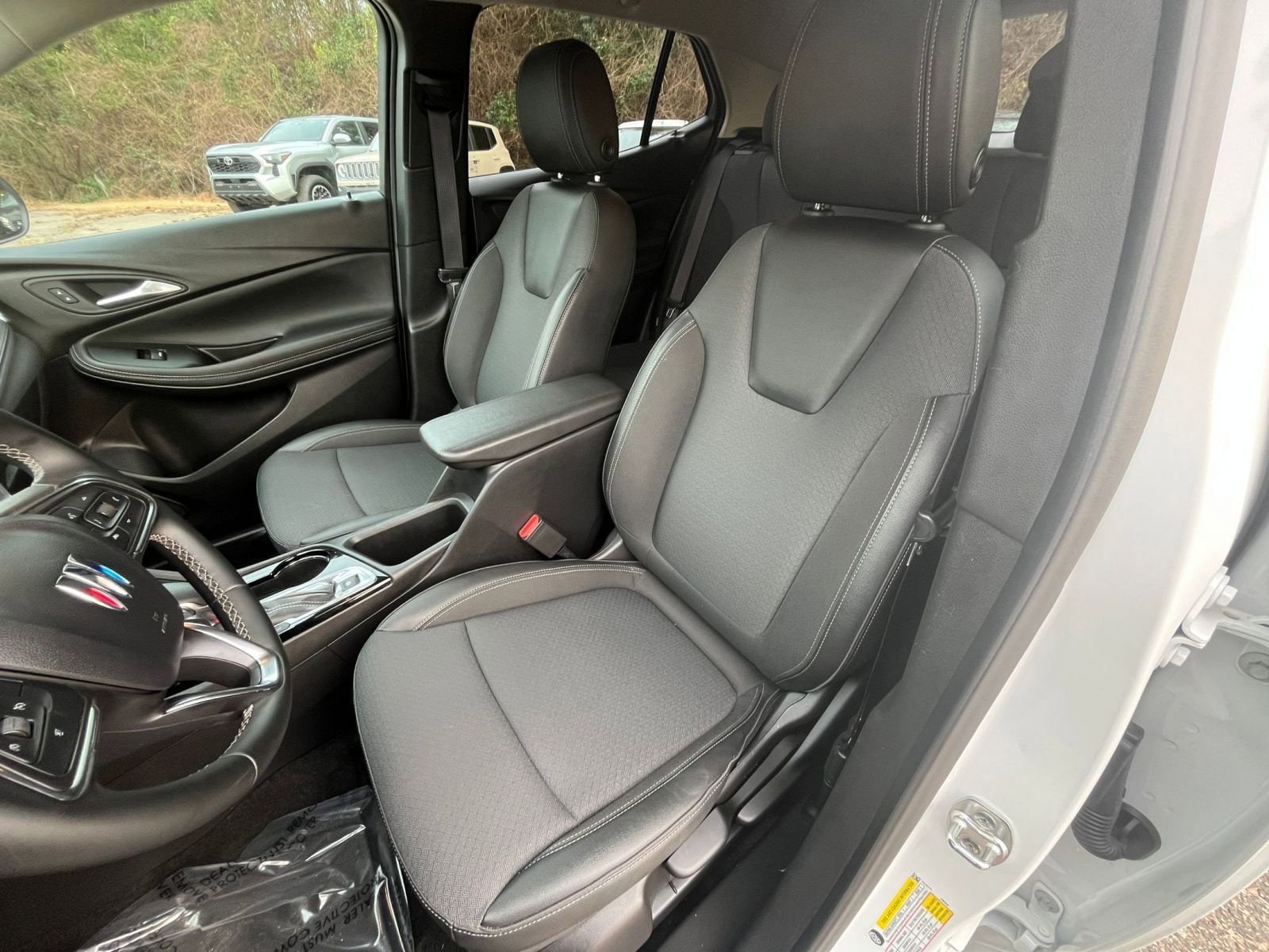 Thumbnail: 2025 Buick Encore GX - 31