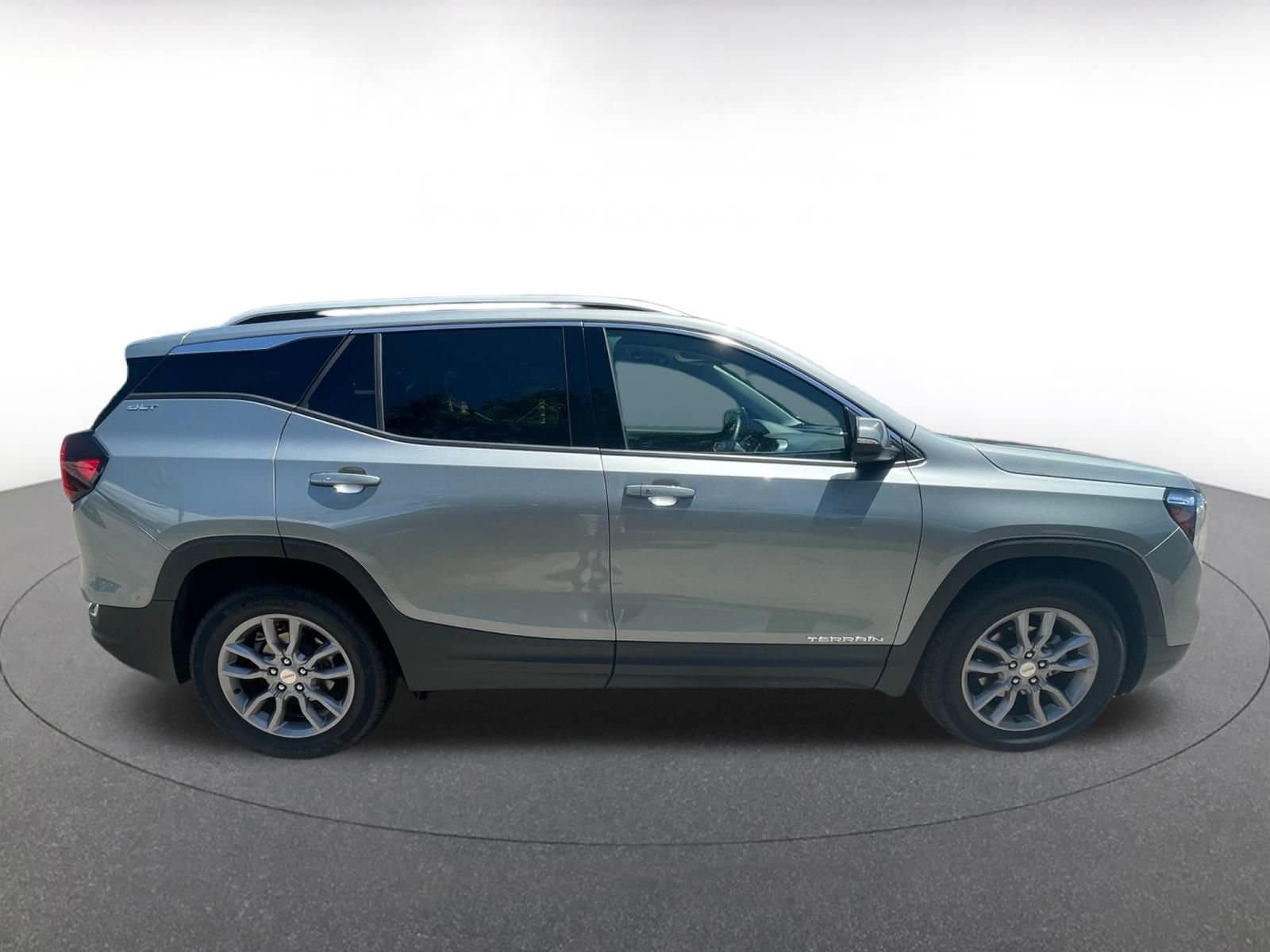 Thumbnail: 2024 GMC Terrain - 25