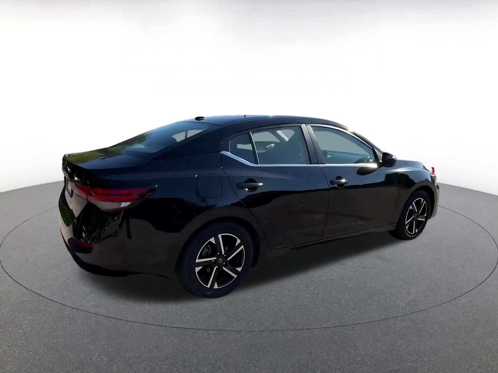 Thumbnail: 2025 Nissan Sentra - 14