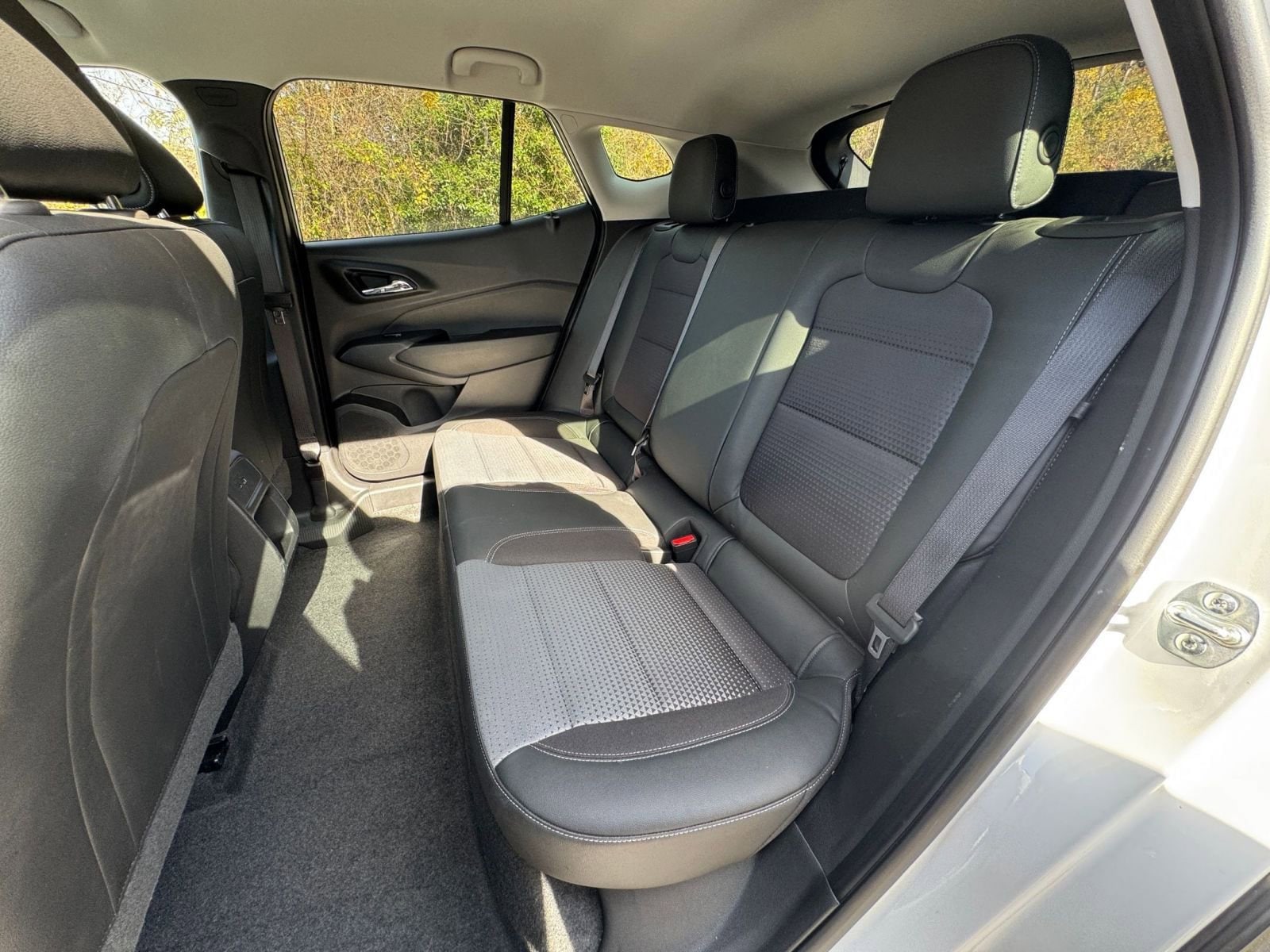 Thumbnail: 2025 Chevrolet Trax - 32