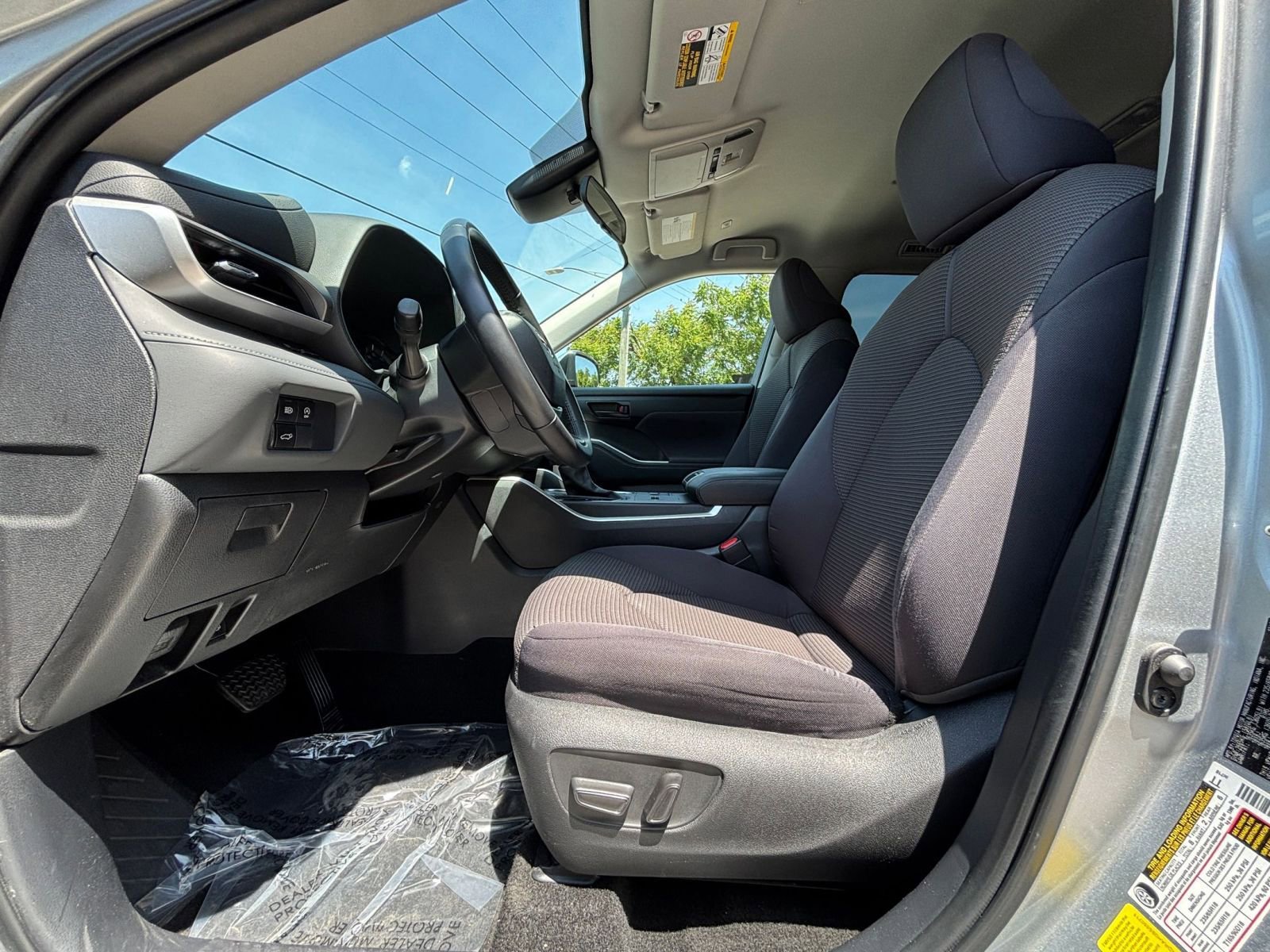 Thumbnail: 2025 Toyota Highlander - 24
