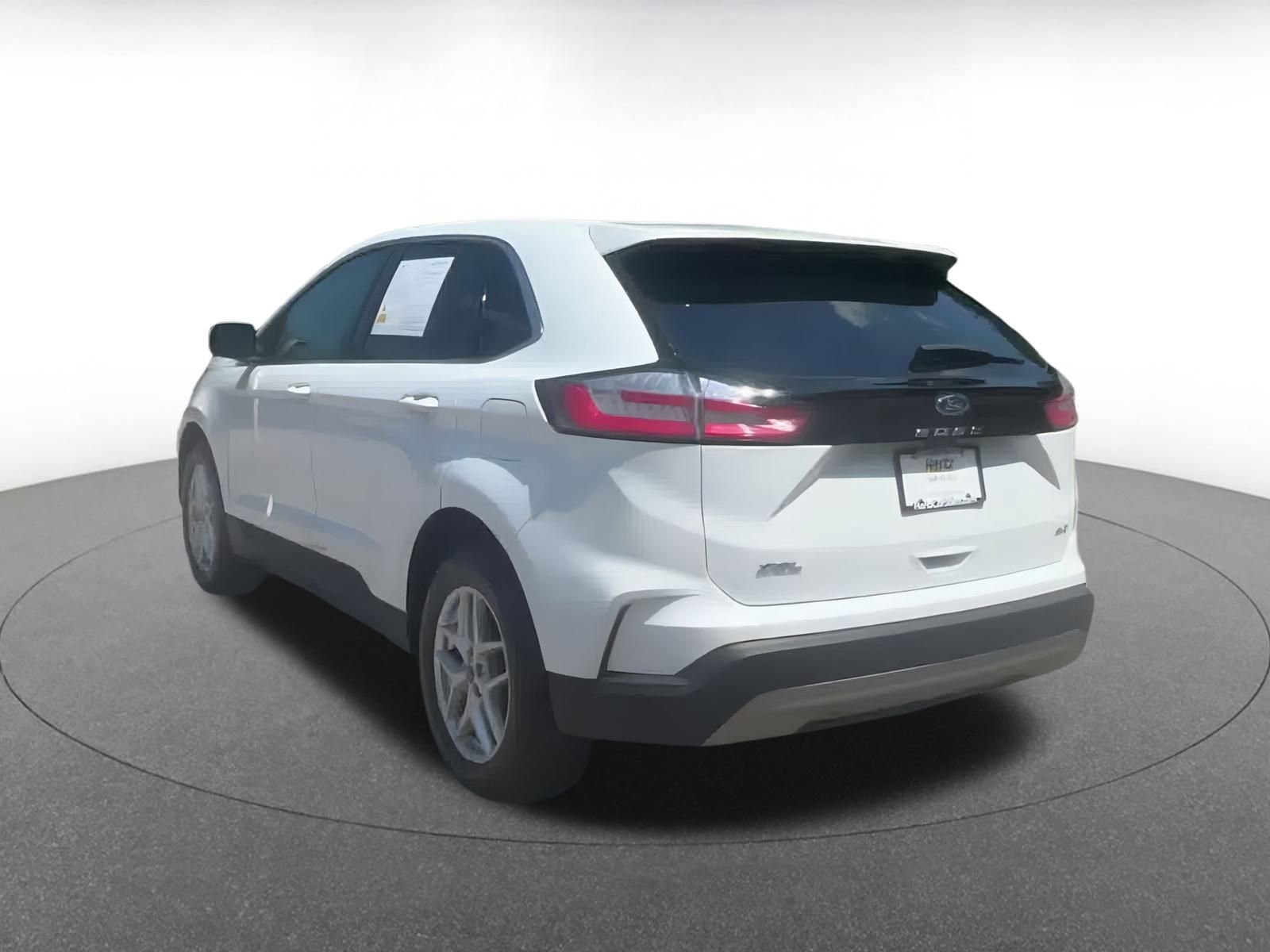 Thumbnail: 2024 Ford Edge - 10