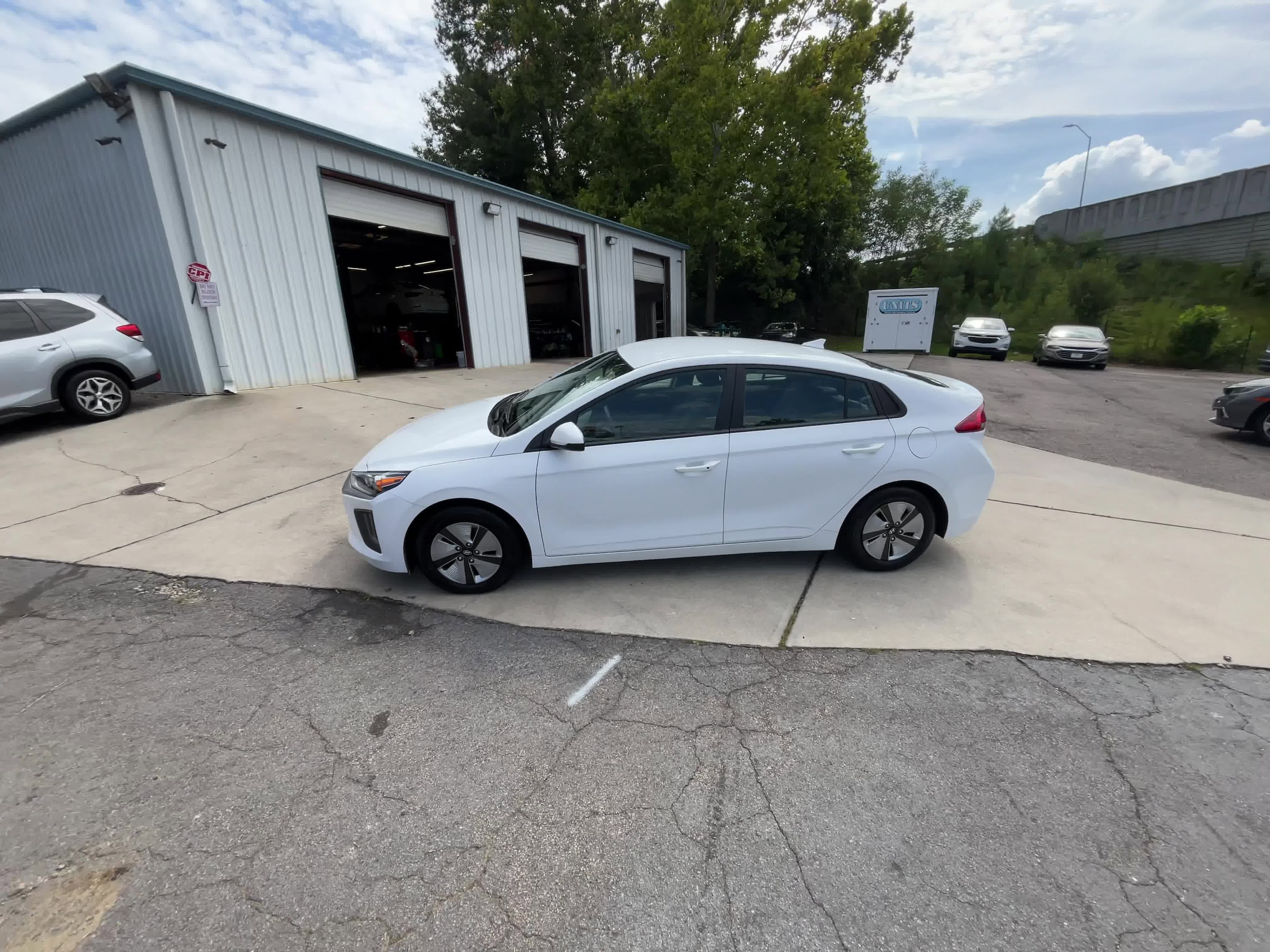 2022 Hyundai Ioniq Blue 10