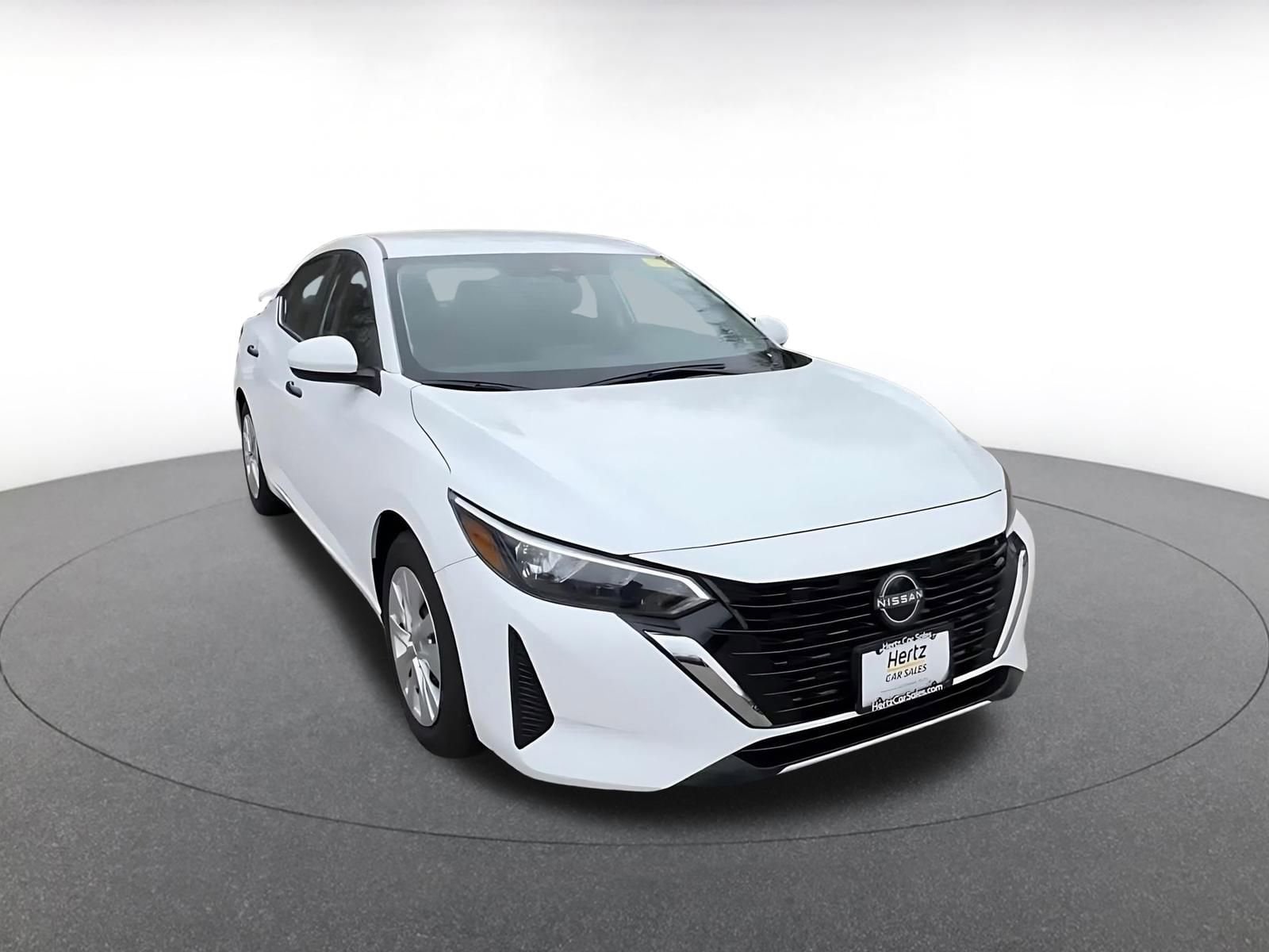 Thumbnail: 2025 Nissan Sentra - 3