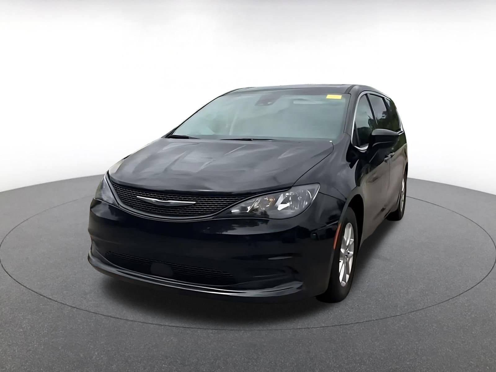 Thumbnail: 2024 Chrysler Voyager - 5