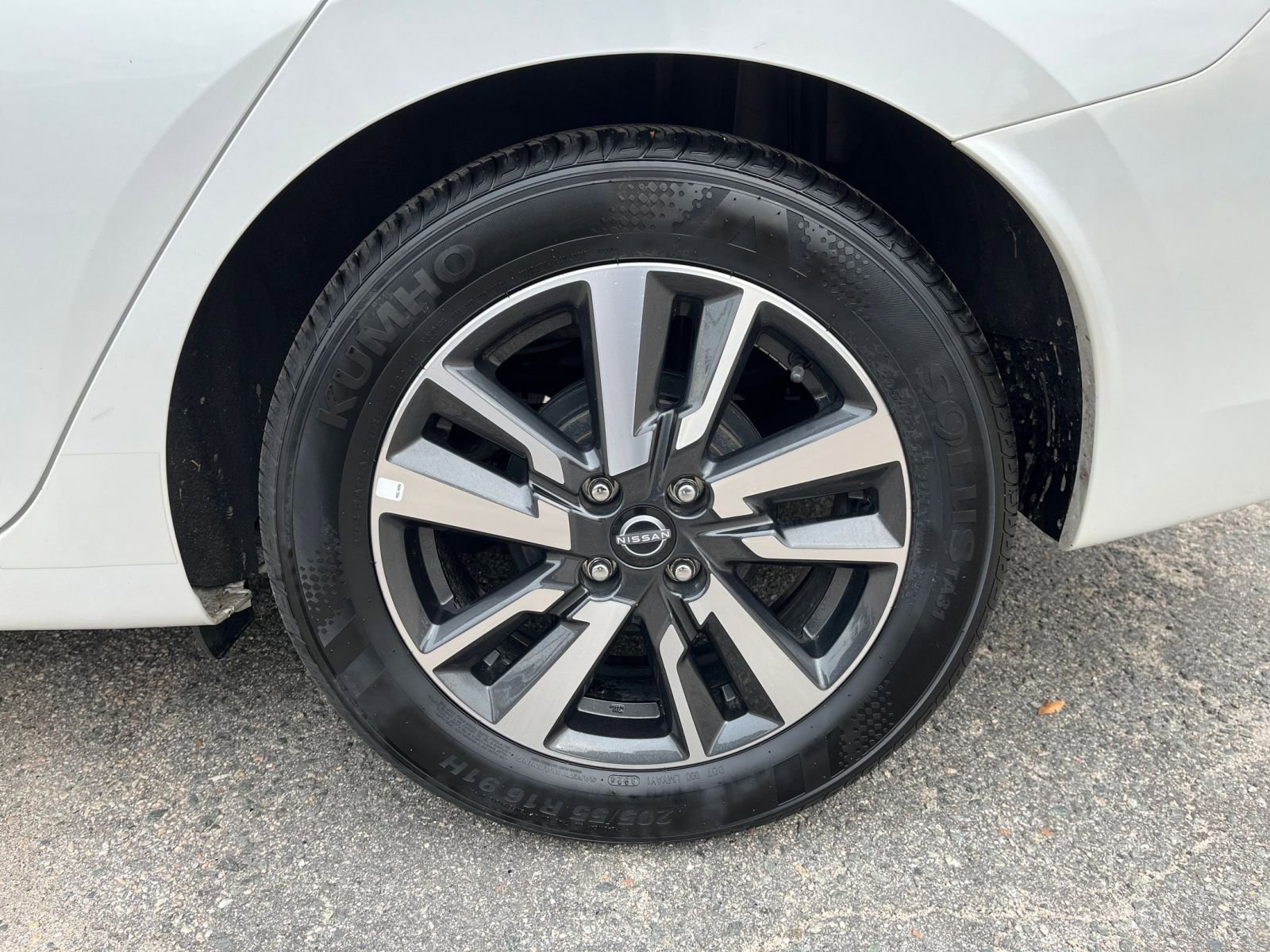 Thumbnail: 2025 Nissan Versa - 28