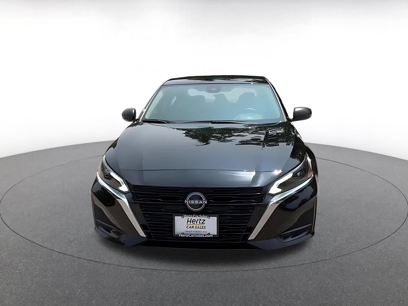 Thumbnail: 2025 Nissan Altima - 4