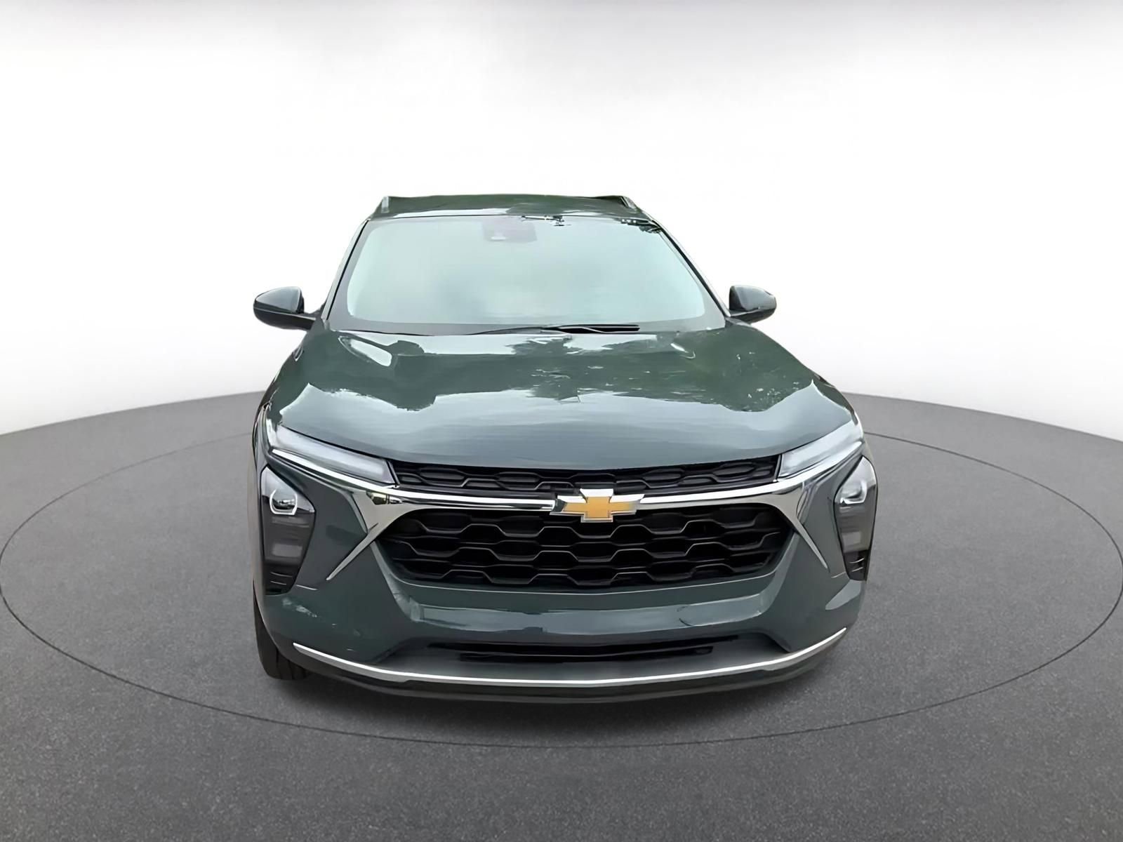 Thumbnail: 2025 Chevrolet Trax - 4