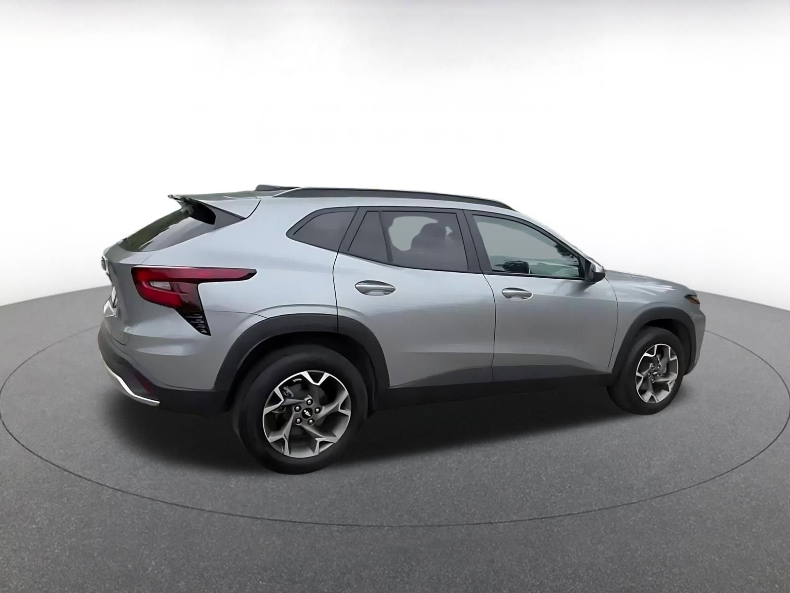 Thumbnail: 2025 Chevrolet Trax - 14