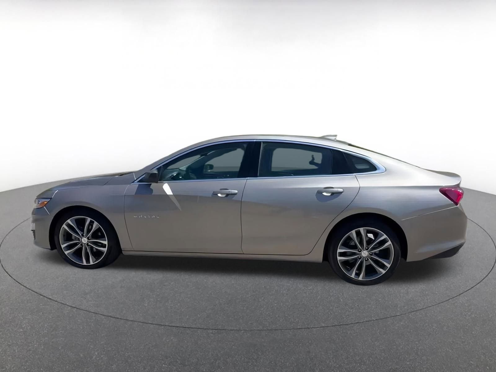 Thumbnail: 2024 Chevrolet Malibu - 9
