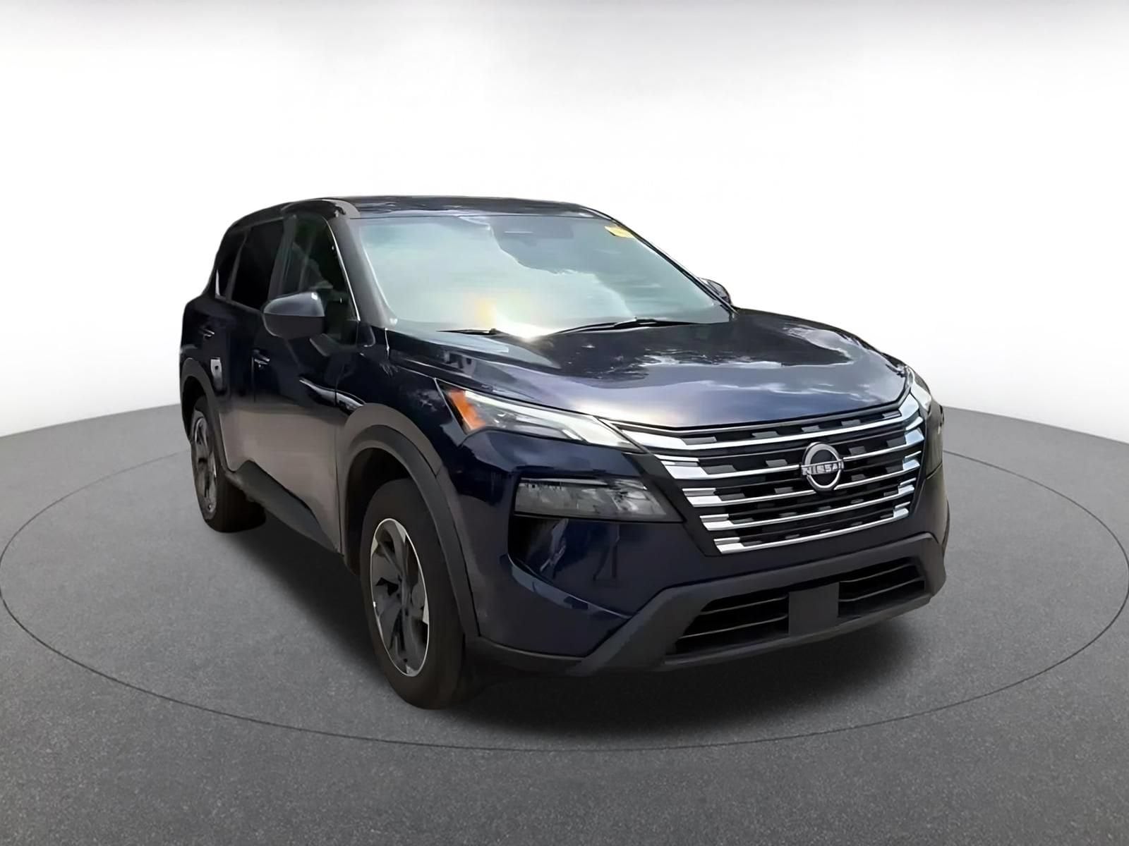 Thumbnail: 2025 Nissan Rogue - 3