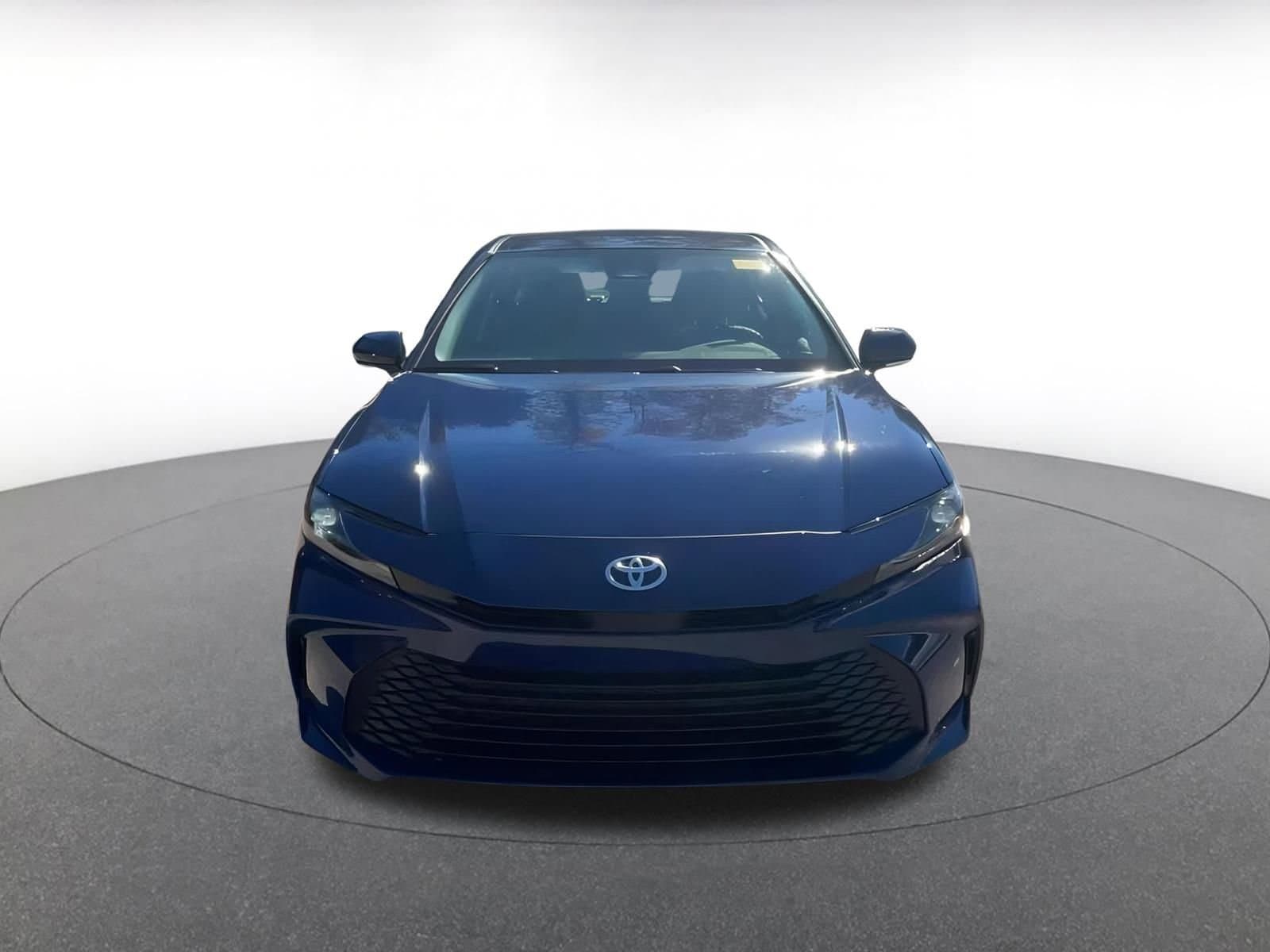 Thumbnail: 2025 Toyota Camry - 4