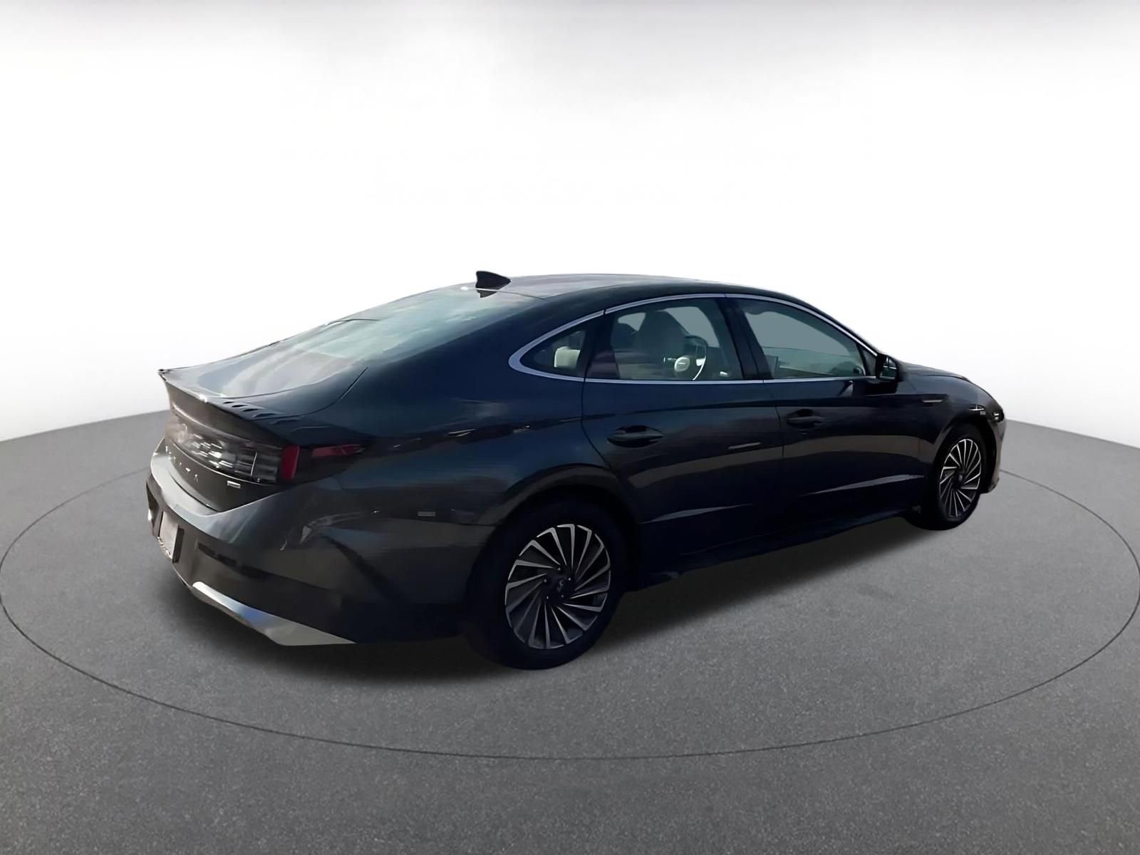 Thumbnail: 2025 Hyundai Sonata - 12
