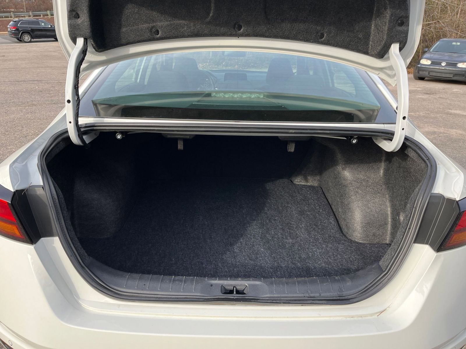 Thumbnail: 2025 Nissan Altima - 25