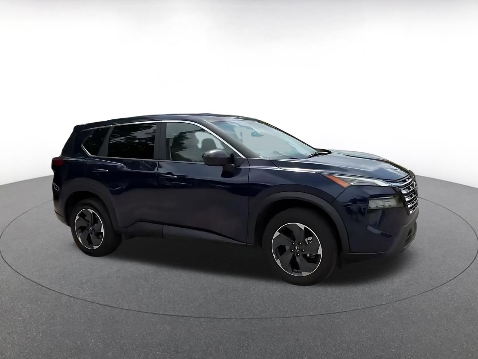 Thumbnail: 2025 Nissan Rogue - 2