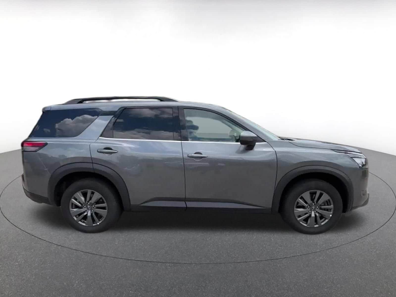 Thumbnail: 2025 Nissan Pathfinder - 16