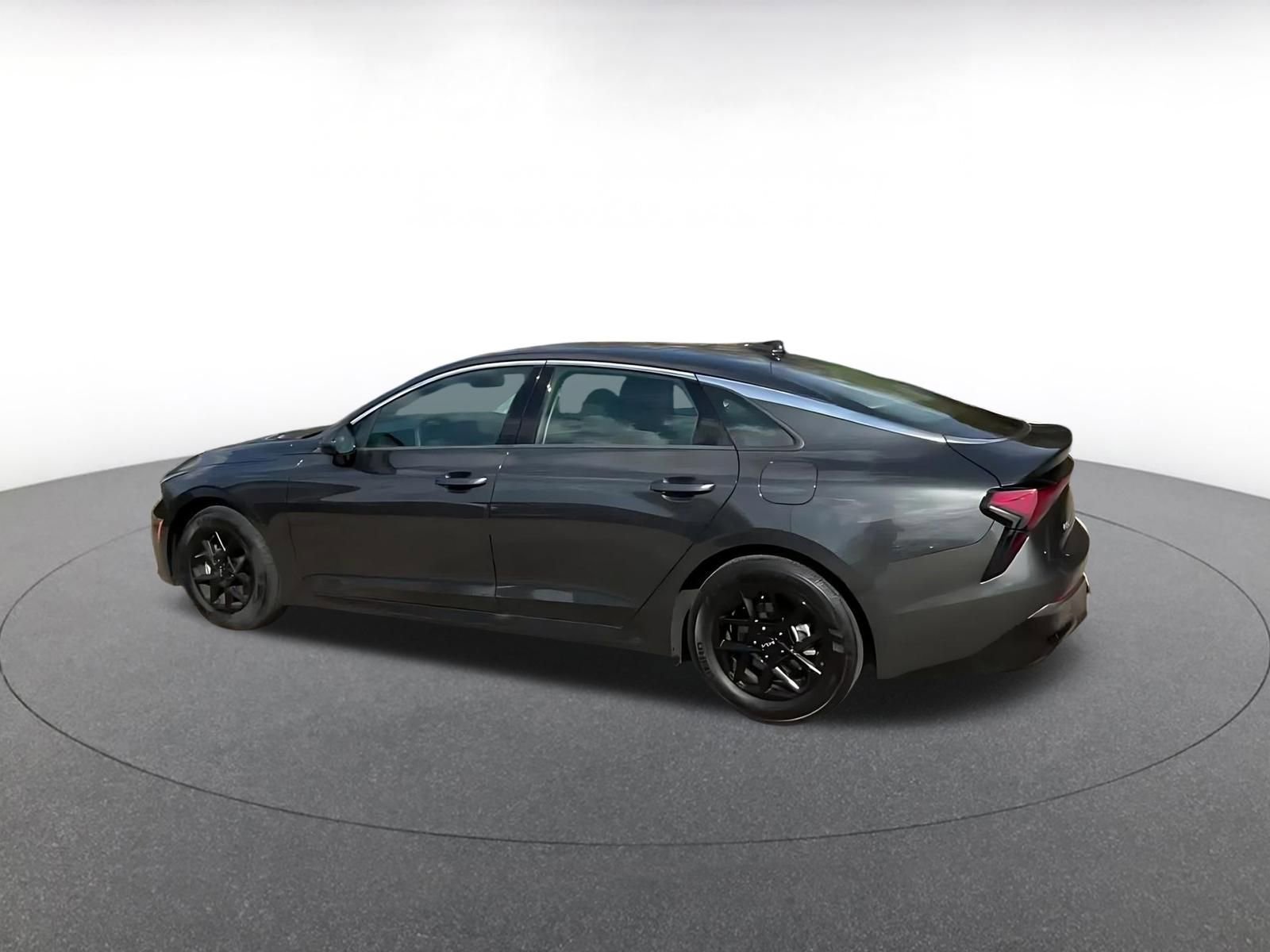 Thumbnail: 2025 Kia K5 - 10