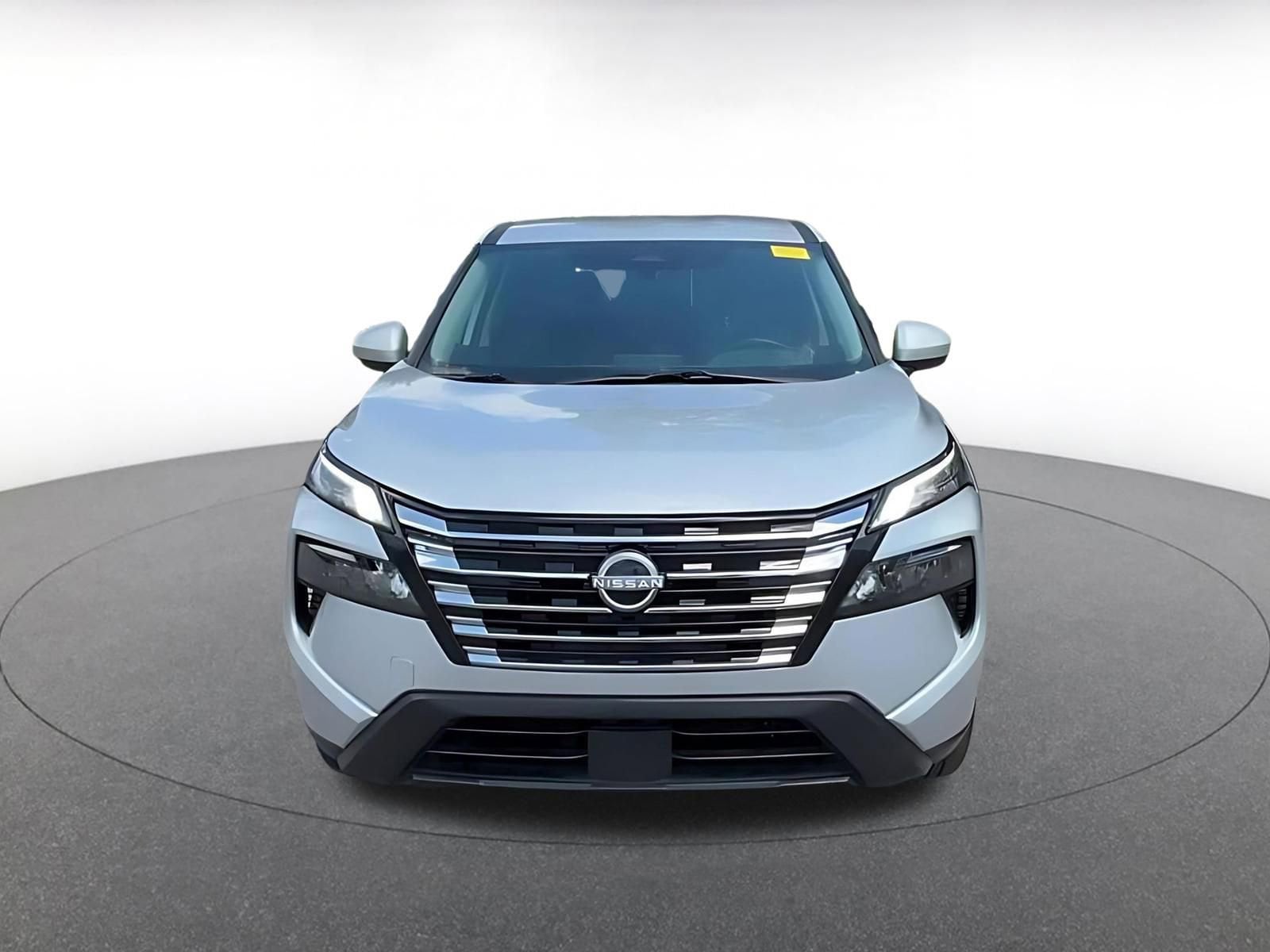Thumbnail: 2025 Nissan Rogue - 4