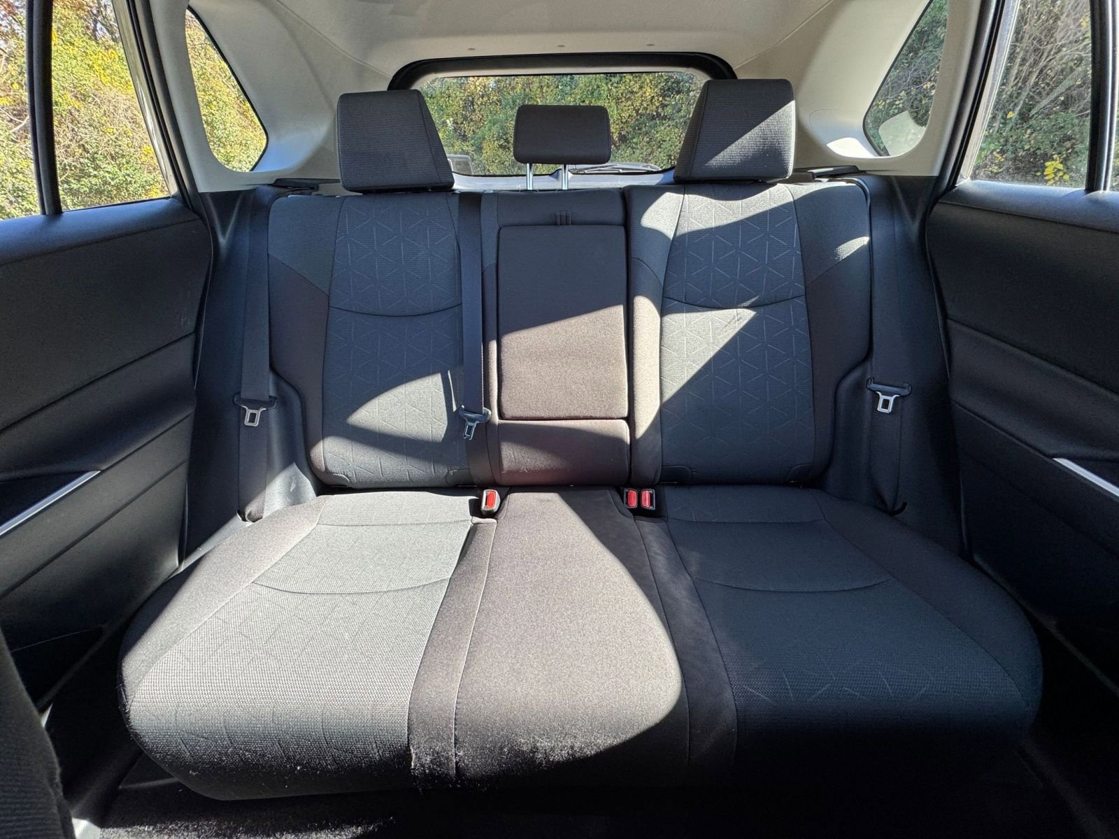 Thumbnail: 2025 Toyota RAV4 - 33