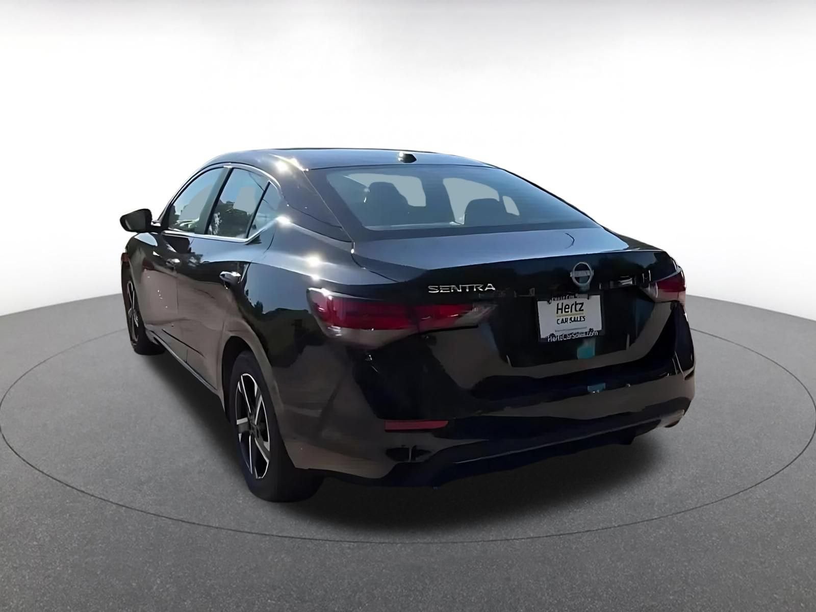 Thumbnail: 2025 Nissan Sentra - 10
