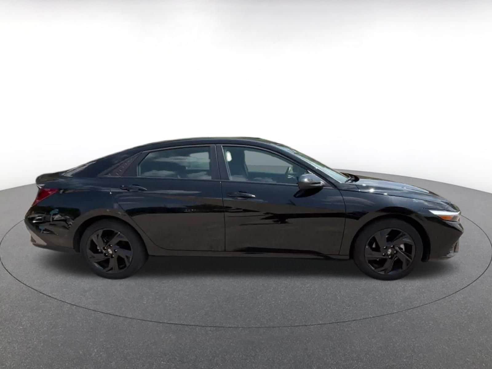 Thumbnail: 2026 Hyundai Elantra - 16